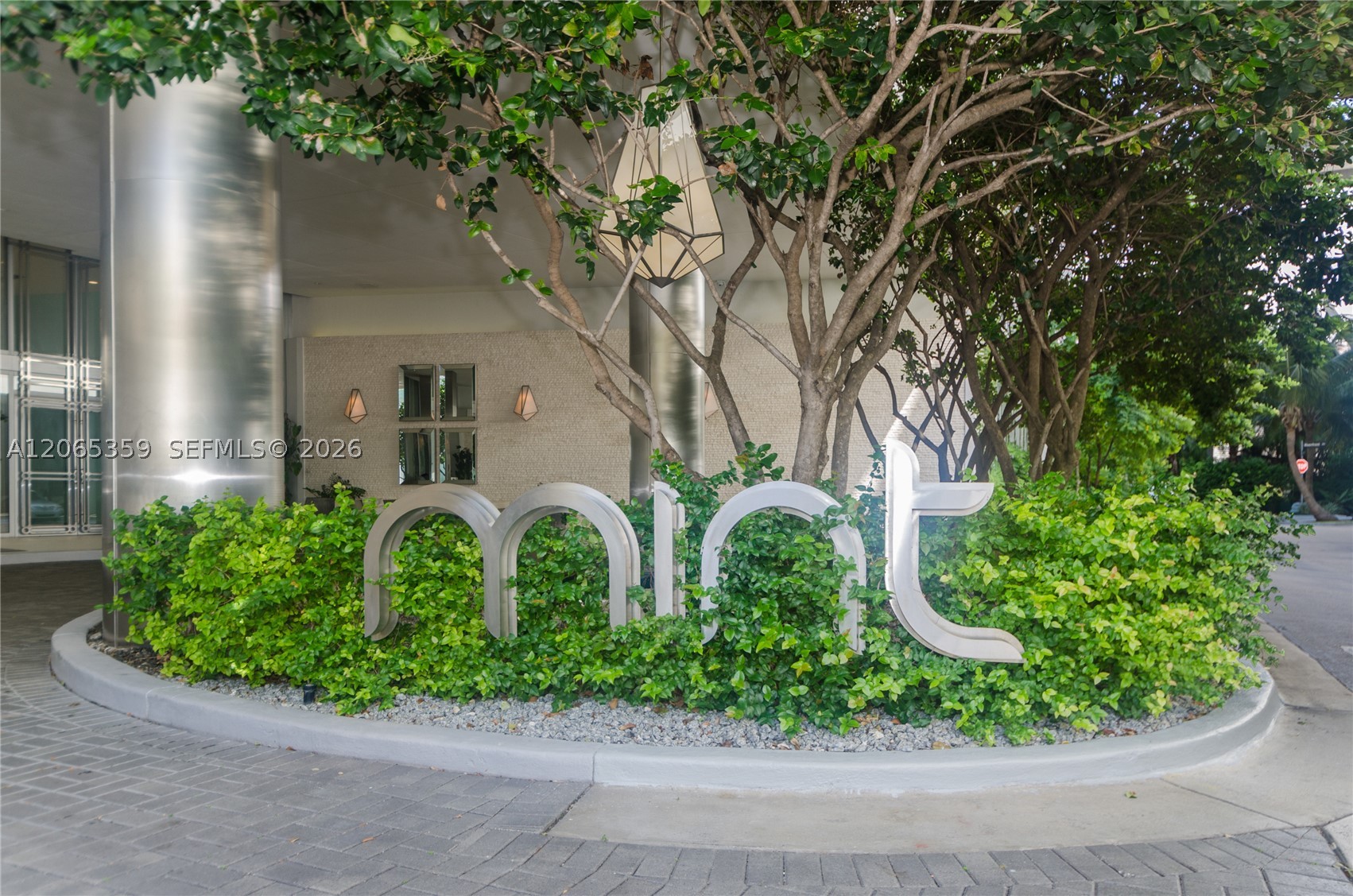 92 SW 3rd Street #2812, Miami FL 33130