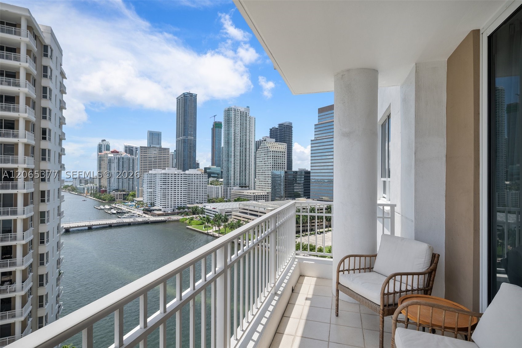 801 Brickell Key Blvd #1805, Miami FL 33131