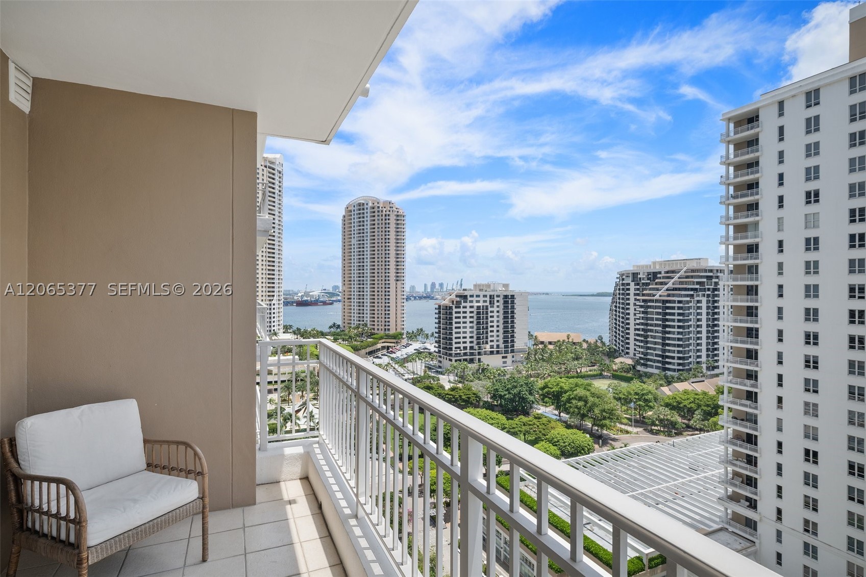 801 Brickell Key Blvd #1805, Miami FL 33131