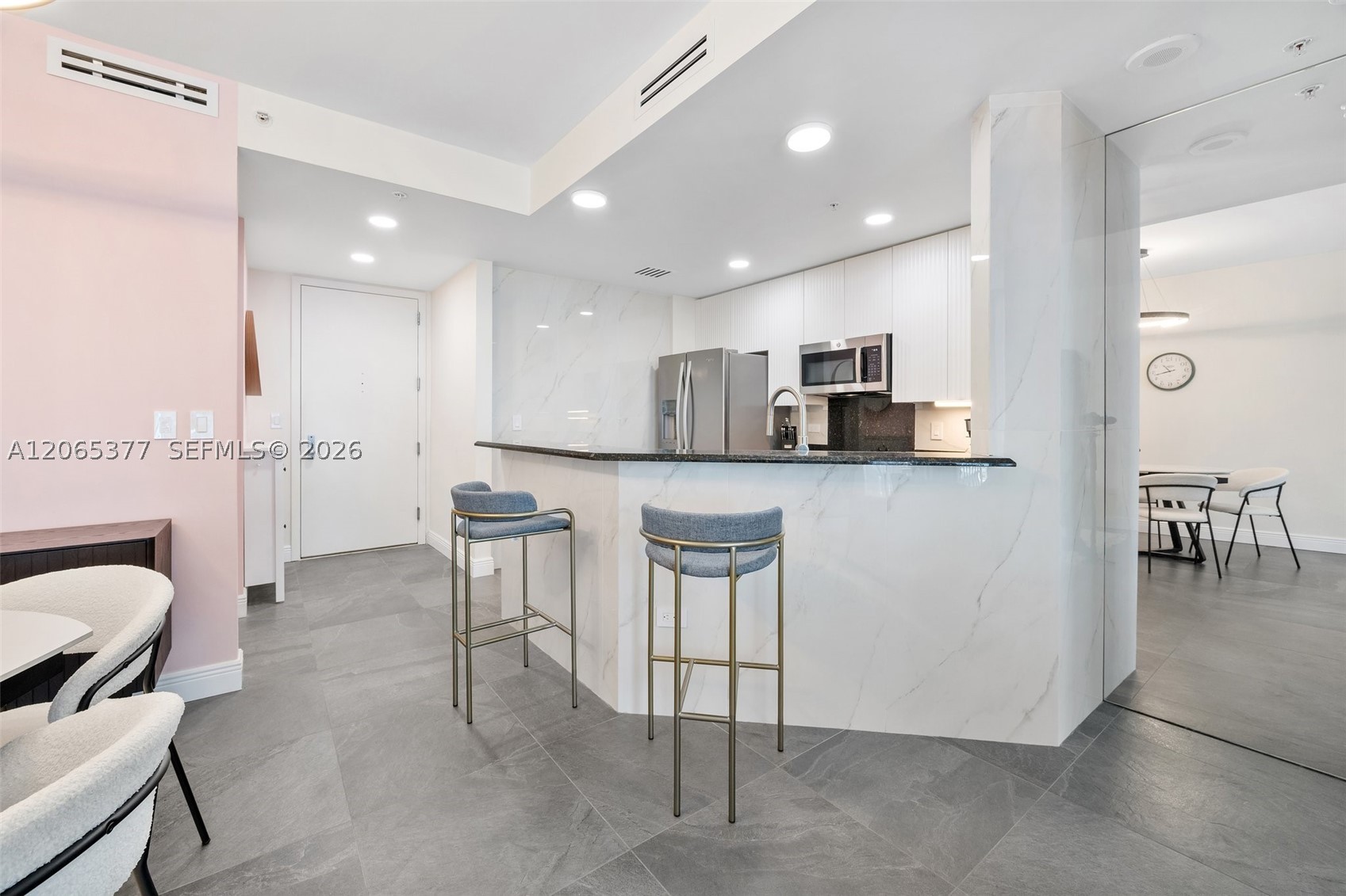 801 Brickell Key Blvd #1805, Miami FL 33131
