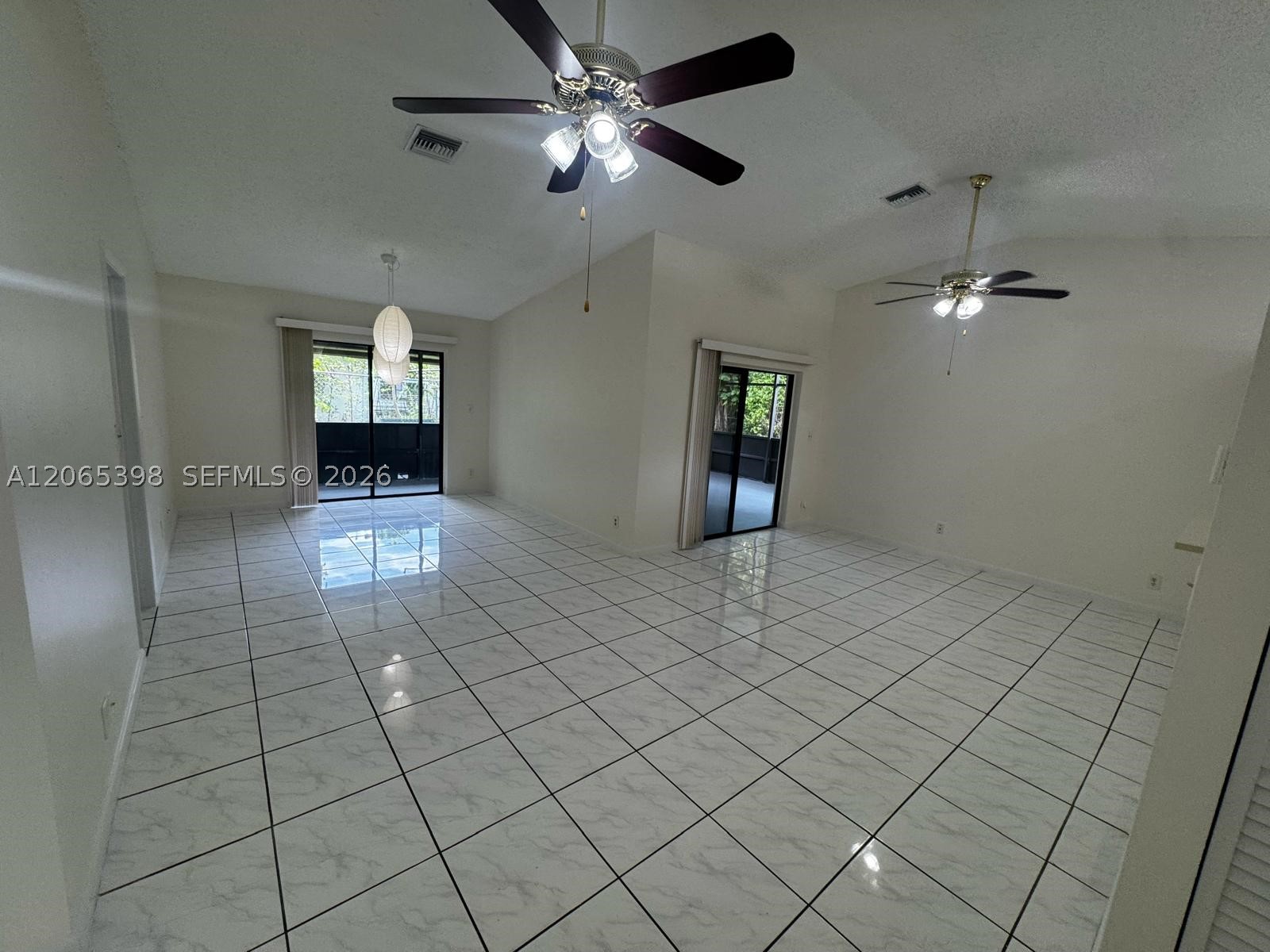 8848 NW 76th Ct, Tamarac FL 33321