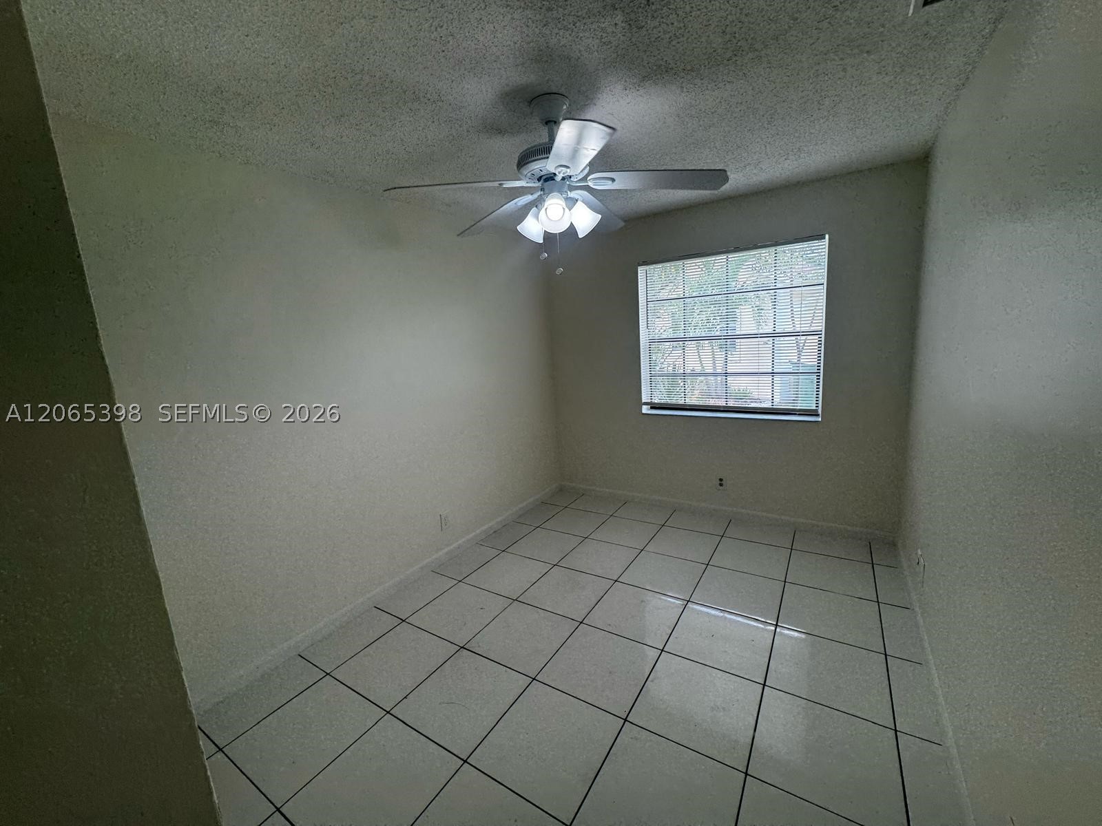 8848 NW 76th Ct, Tamarac FL 33321