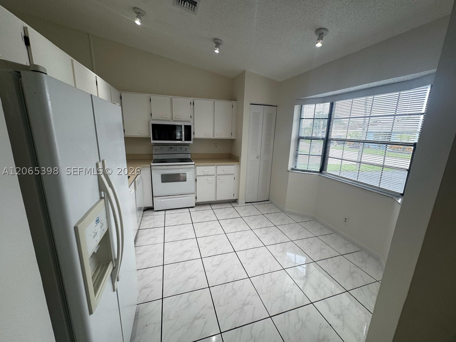 8848 NW 76th Ct, Tamarac FL 33321