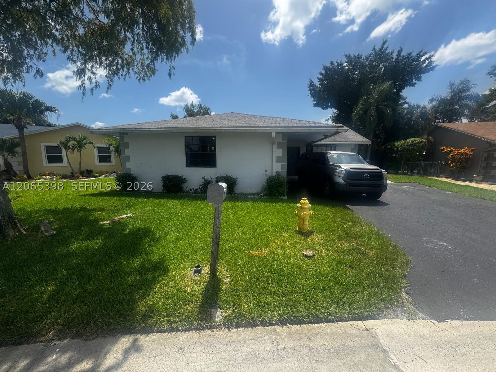 8848 NW 76th Ct, Tamarac FL 33321