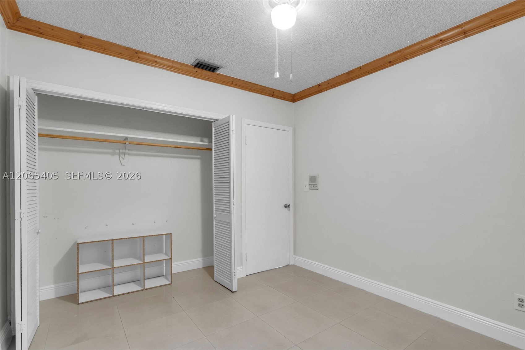 5560 W 6th Ave, Hialeah FL 33012