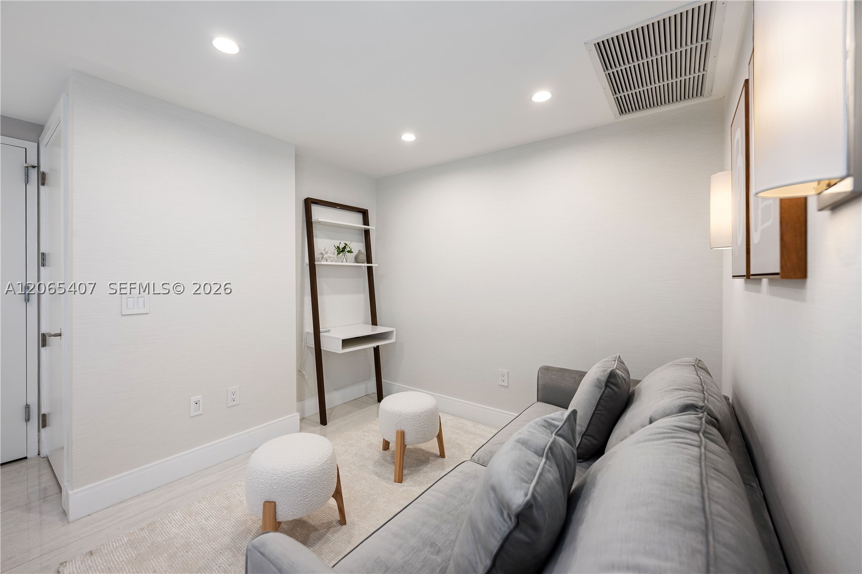 650 NE 32nd St #1501, Miami FL 33137