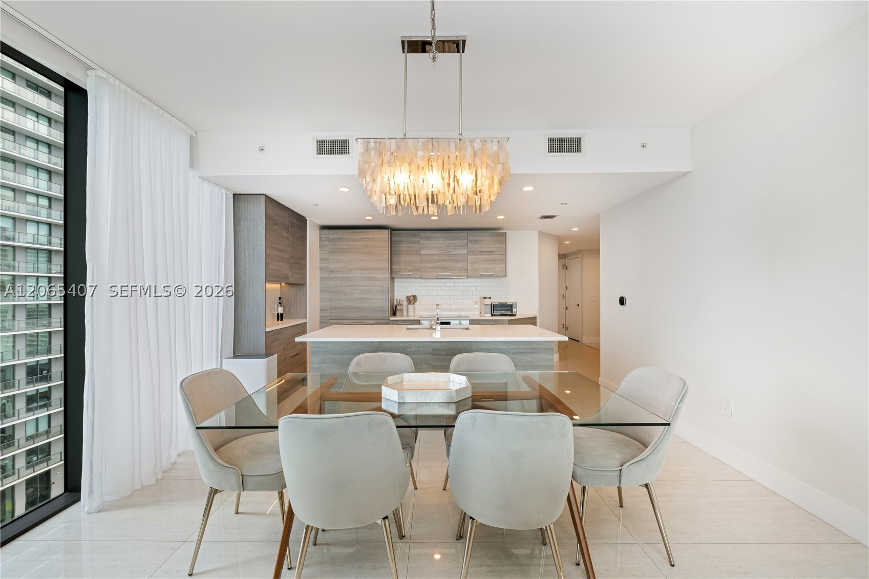 650 NE 32nd St #1501, Miami FL 33137