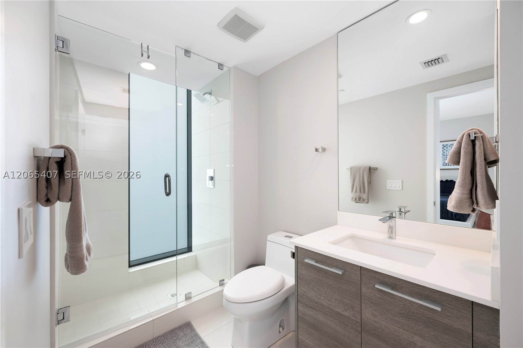 650 NE 32nd St #1501, Miami FL 33137
