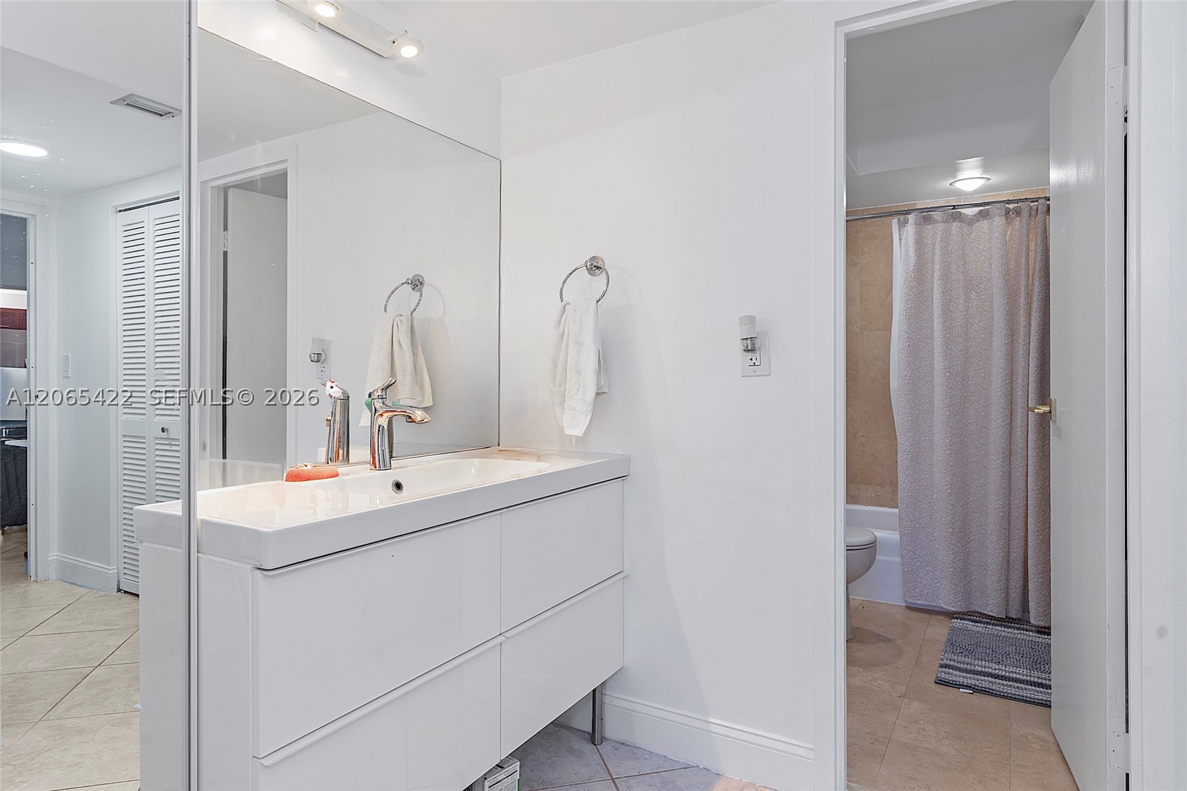 2333 Brickell Ave #315, Miami FL 33129