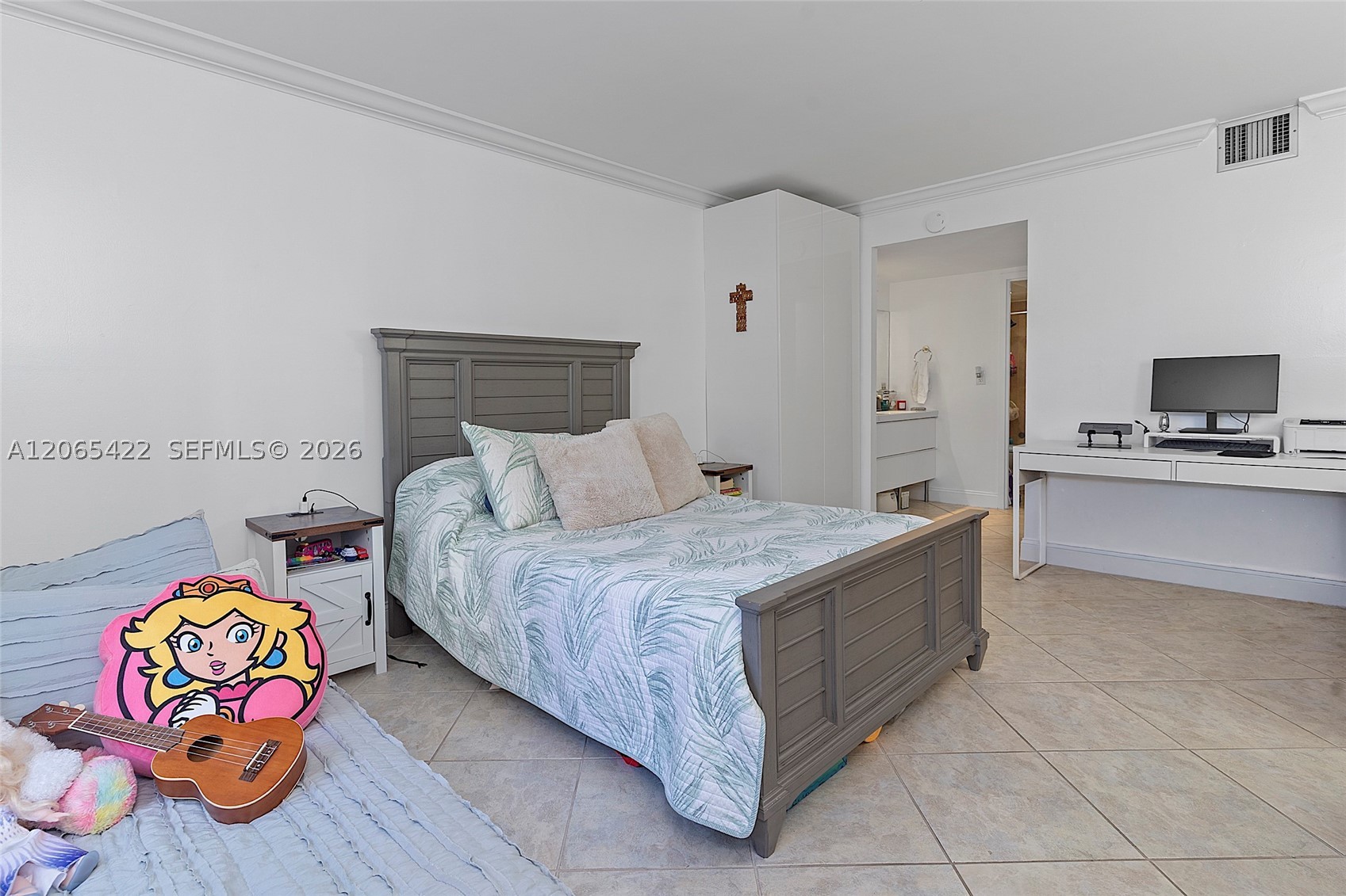 2333 Brickell Ave #315, Miami FL 33129