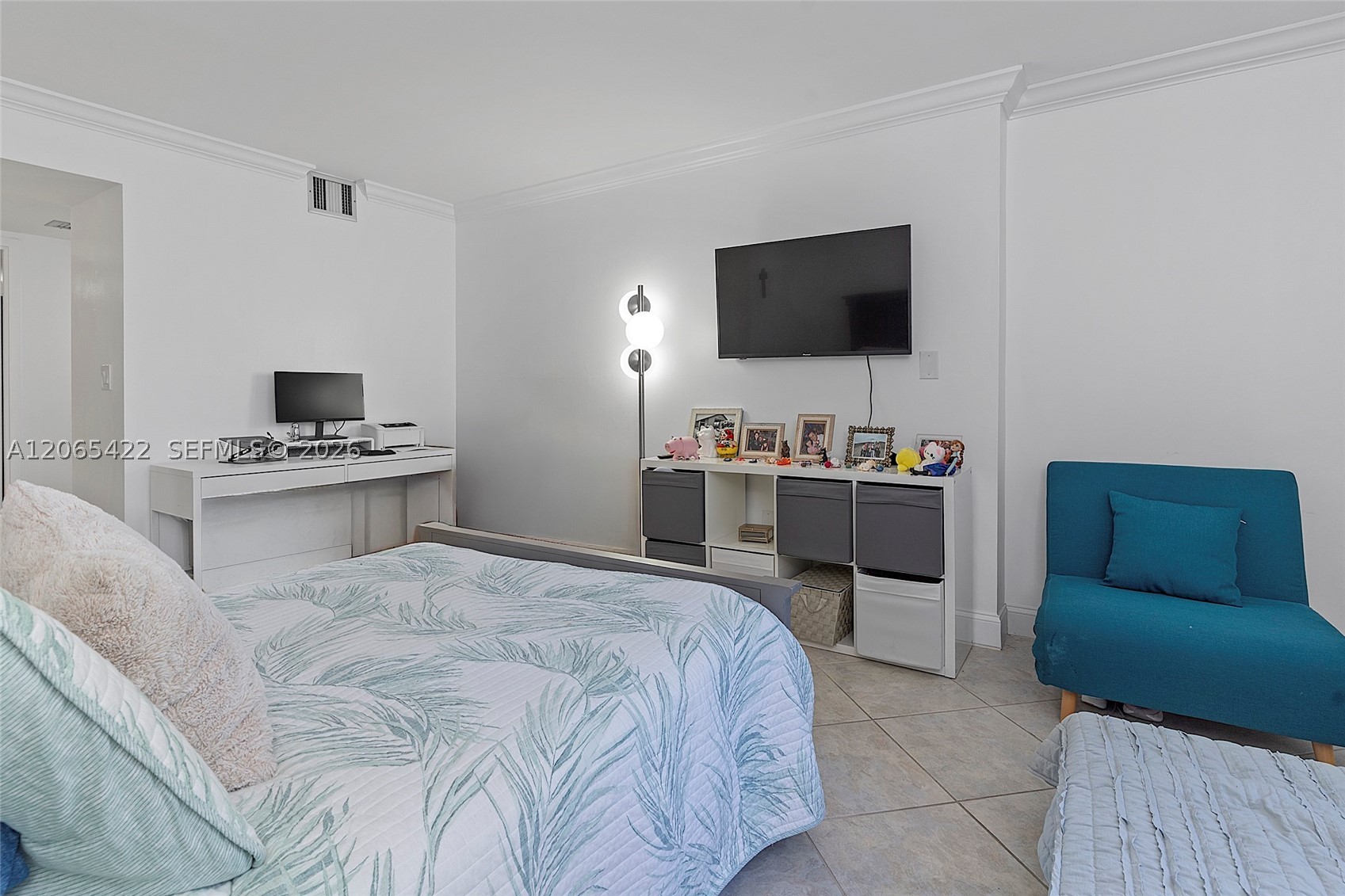 2333 Brickell Ave #315, Miami FL 33129