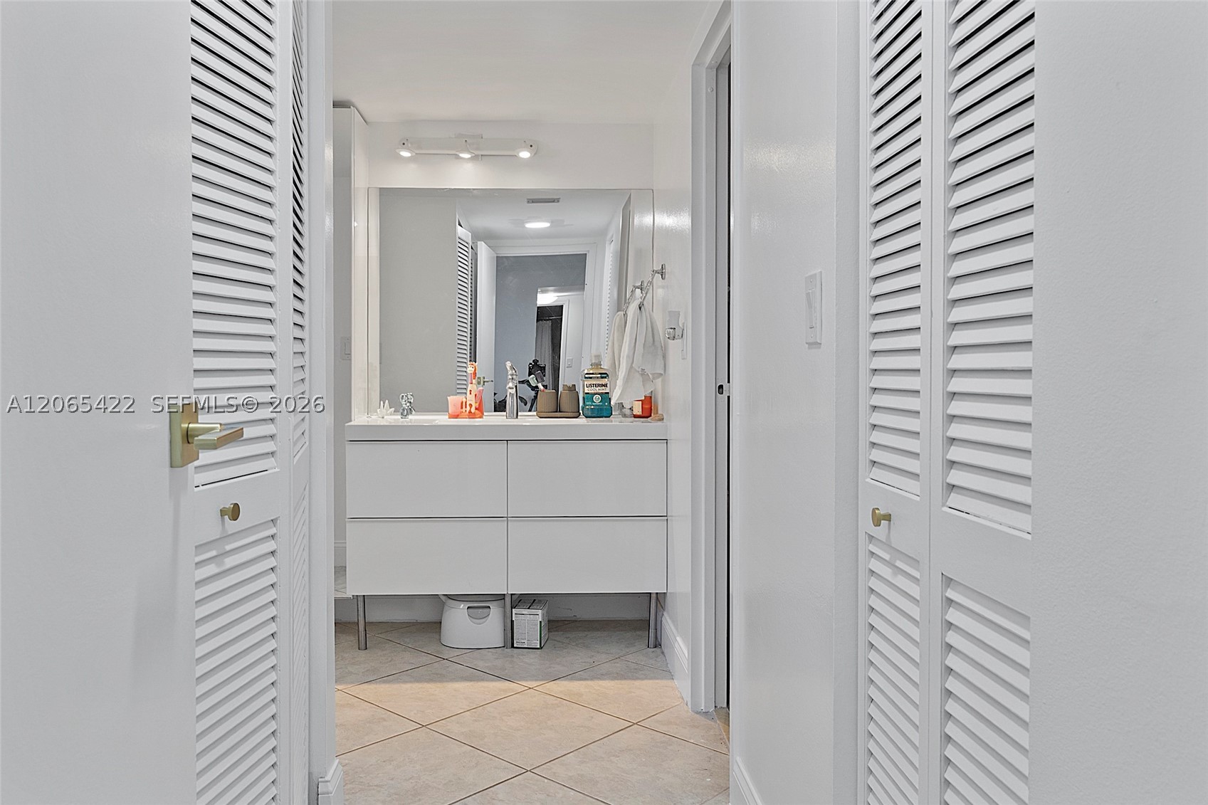 2333 Brickell Ave #315, Miami FL 33129