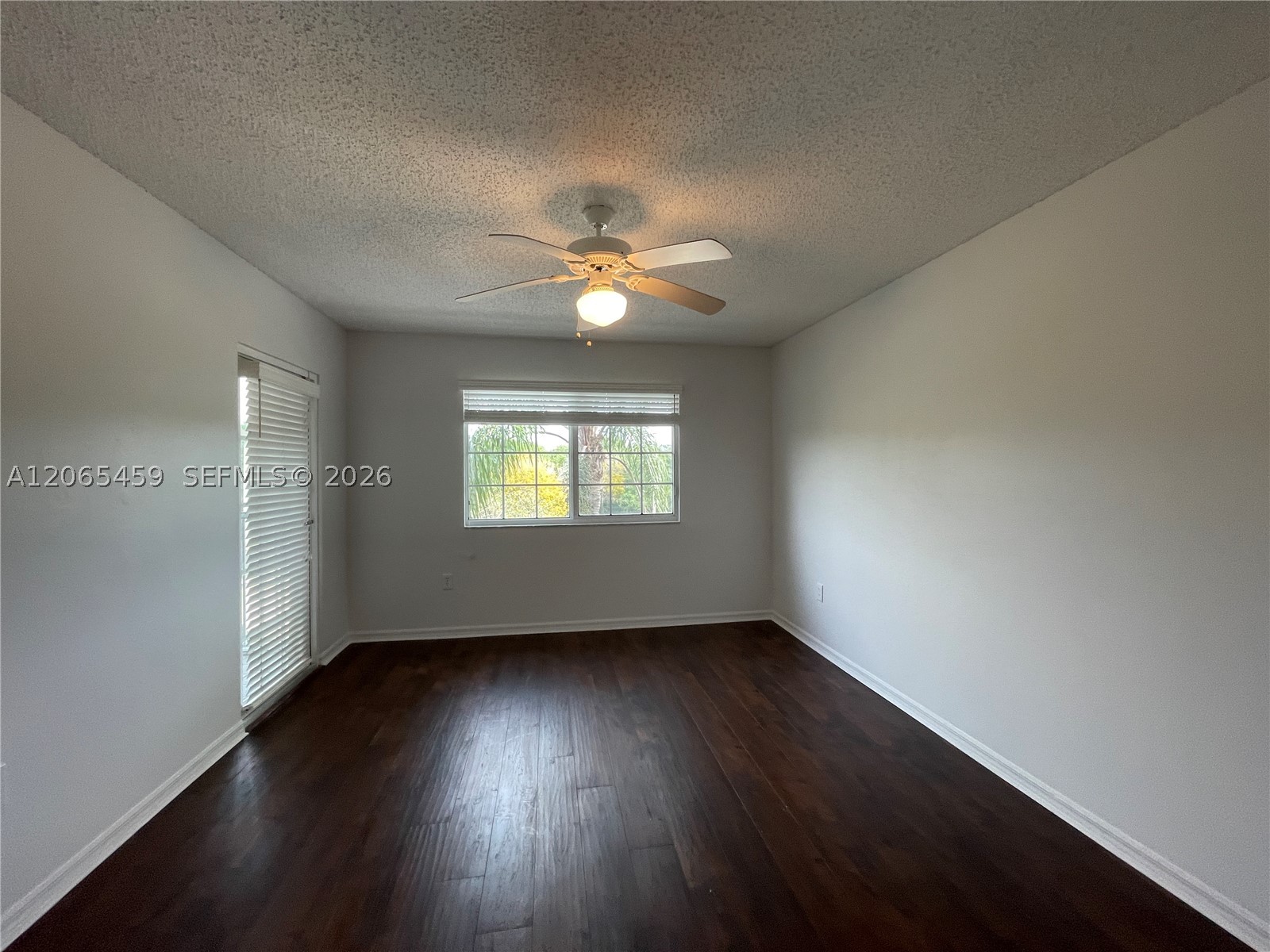 5025 Wiles Rd #303, Coconut Creek FL 33073