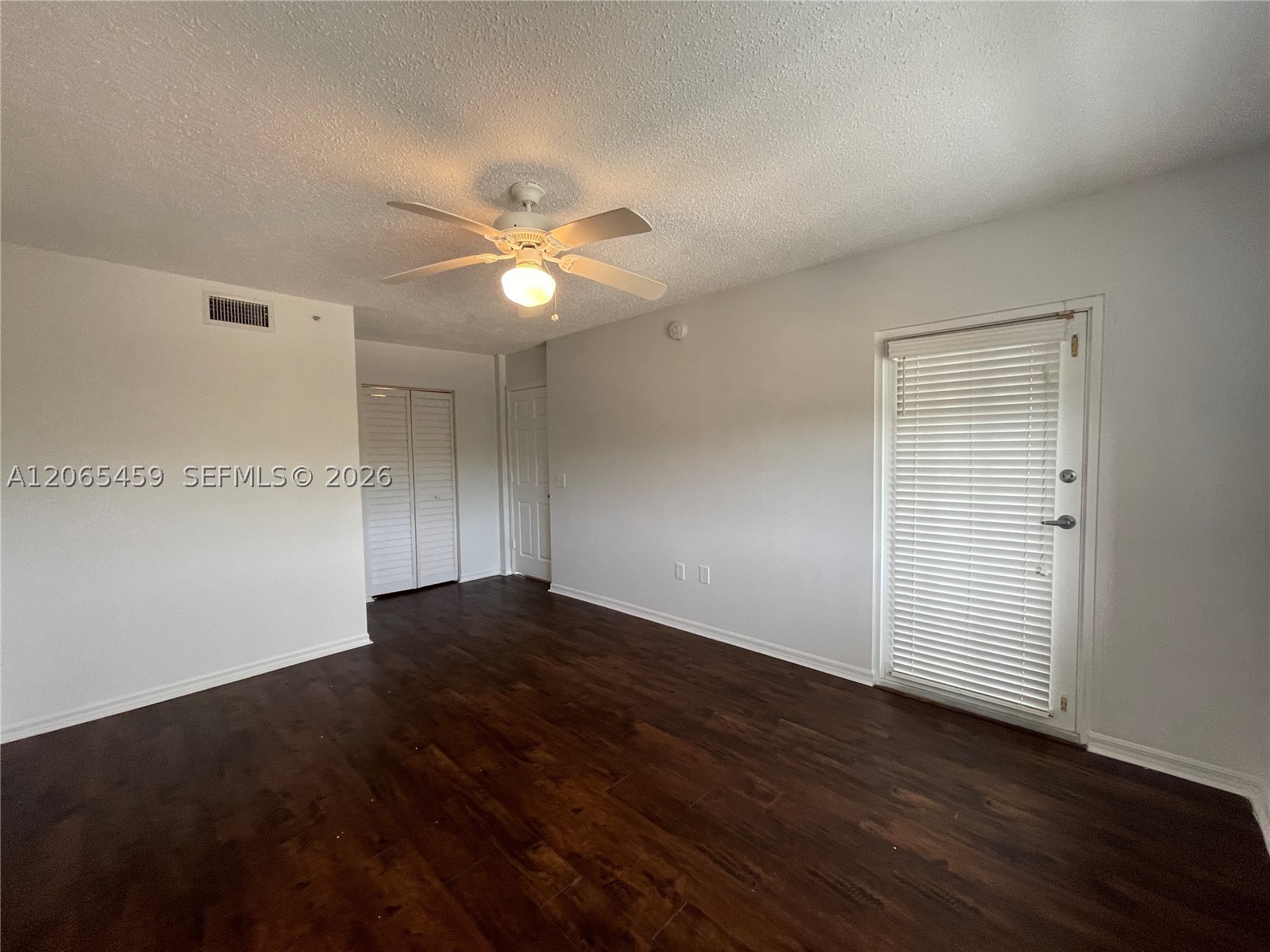 5025 Wiles Rd #303, Coconut Creek FL 33073