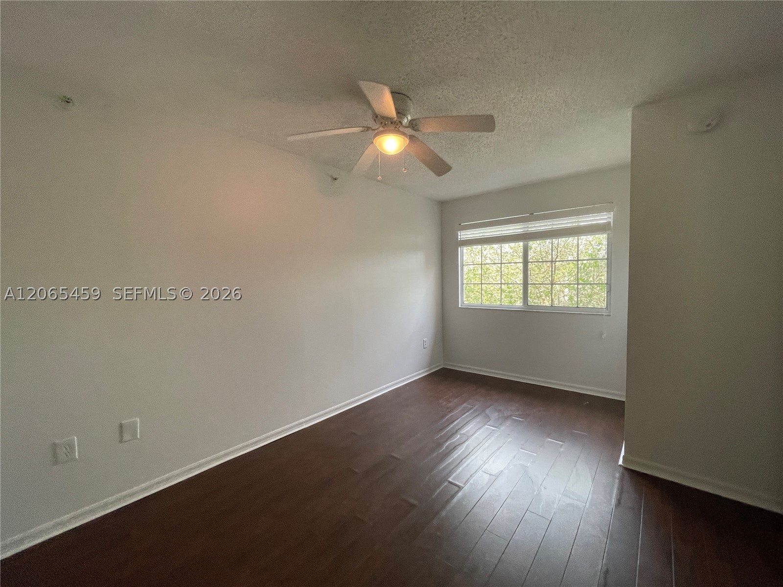 5025 Wiles Rd #303, Coconut Creek FL 33073