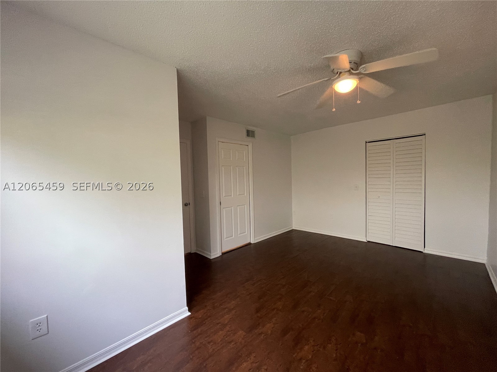 5025 Wiles Rd #303, Coconut Creek FL 33073