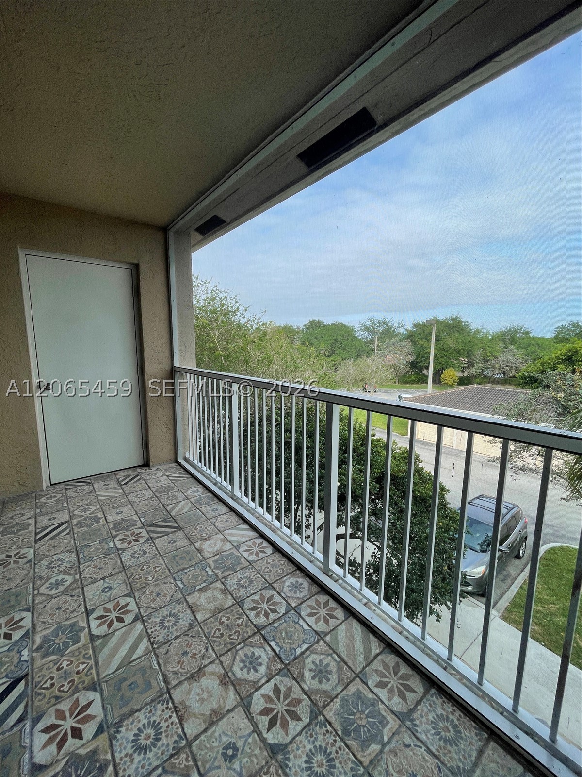 5025 Wiles Rd #303, Coconut Creek FL 33073