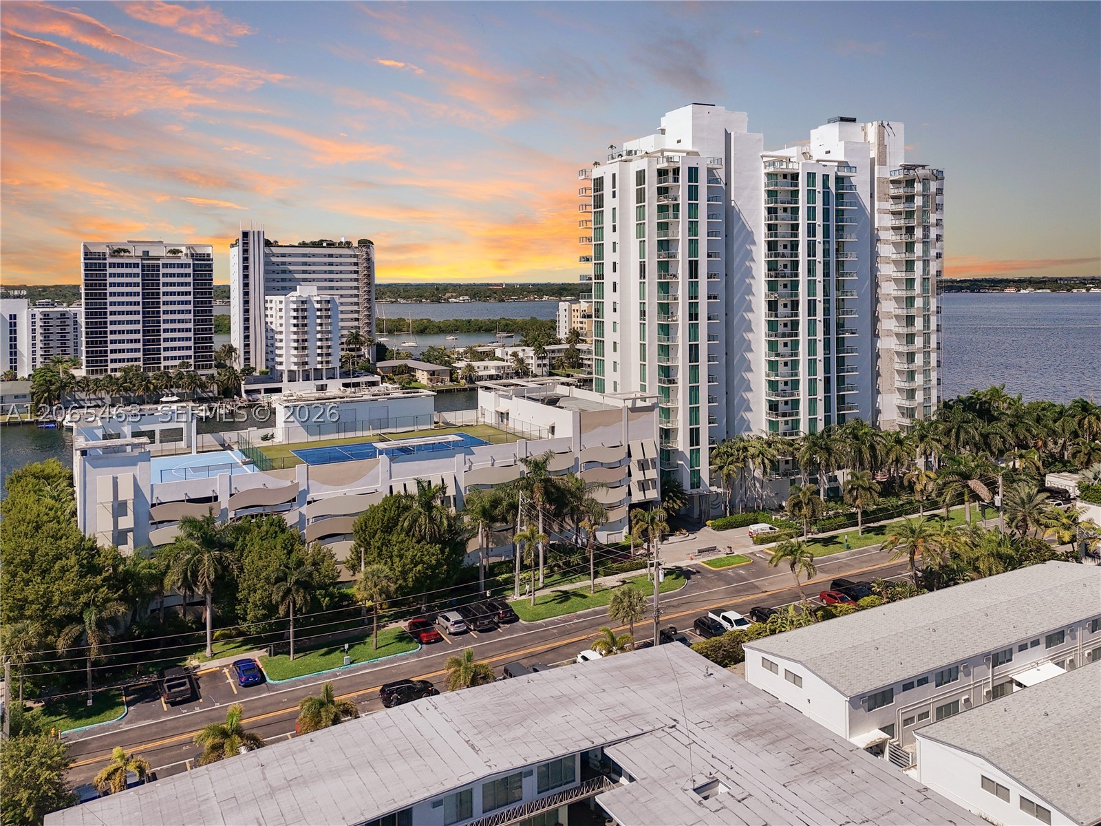 7930 East Dr #1007, North Bay Village FL 33141