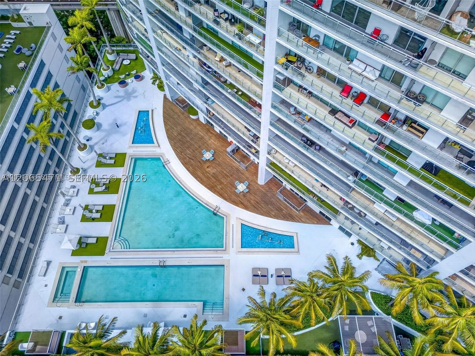 90 SW 3rd St #1416, Miami FL 33130