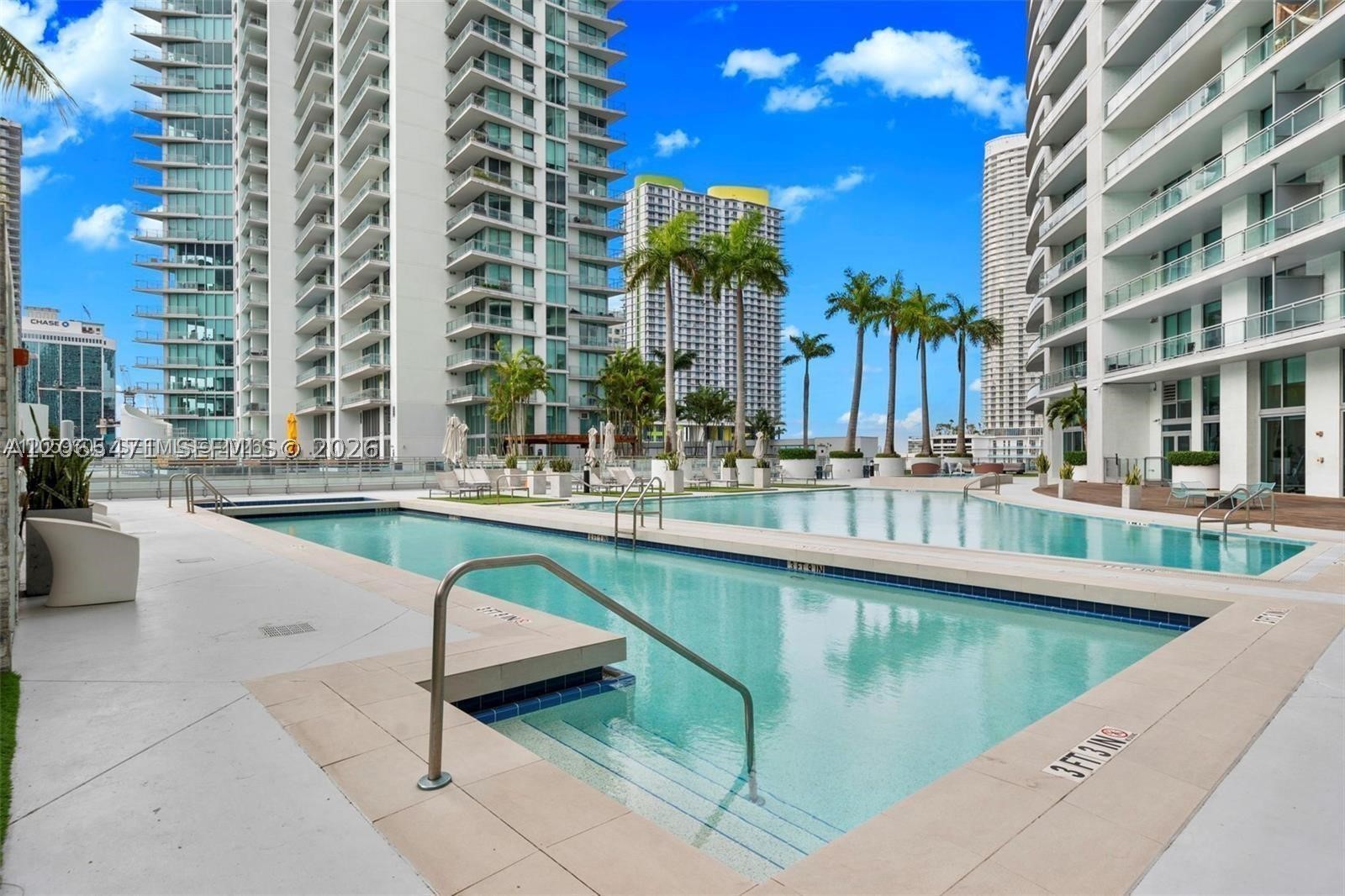 90 SW 3rd St #1416, Miami FL 33130