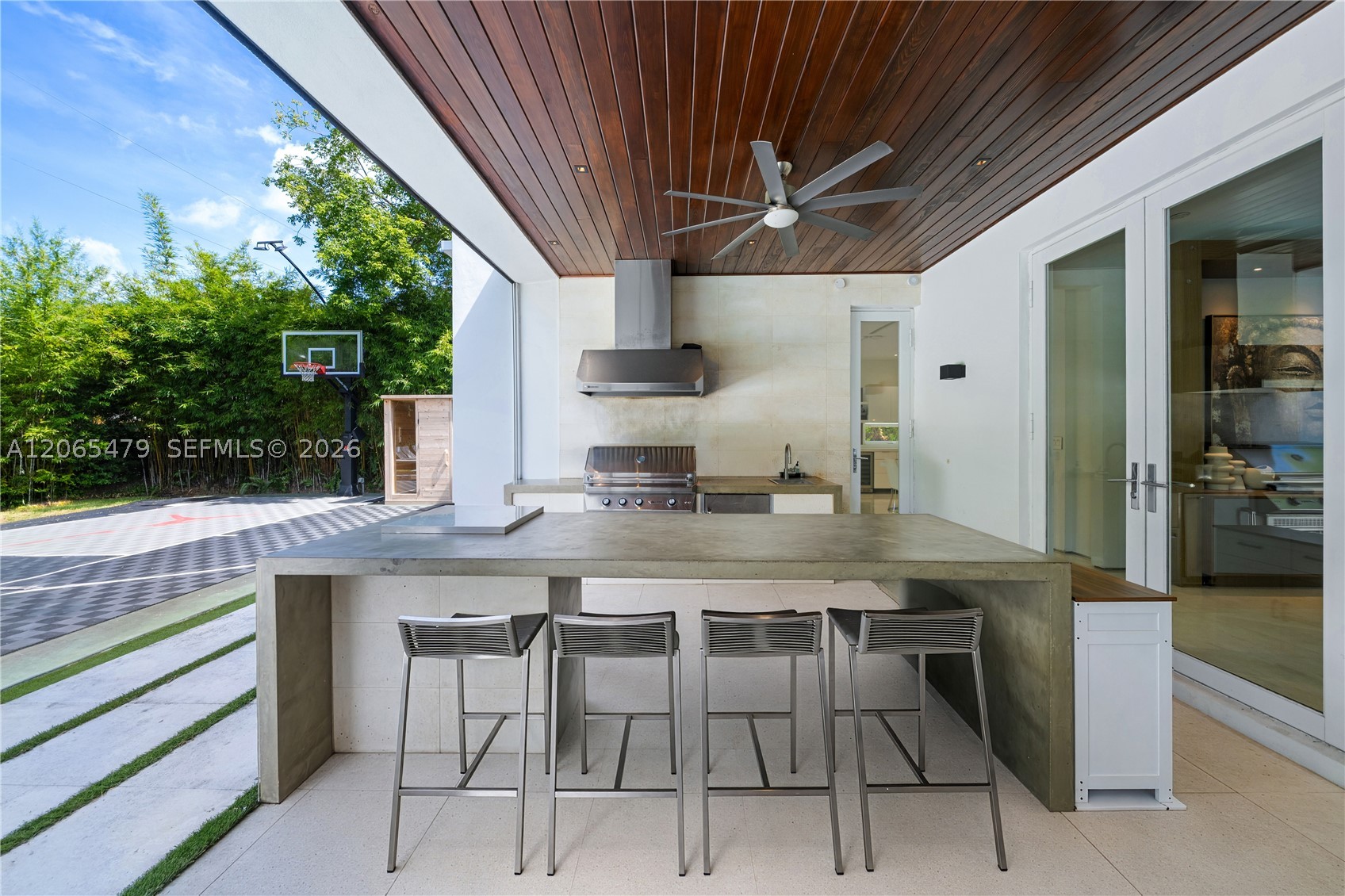 7930 SW 52nd Ct, Miami FL 33143