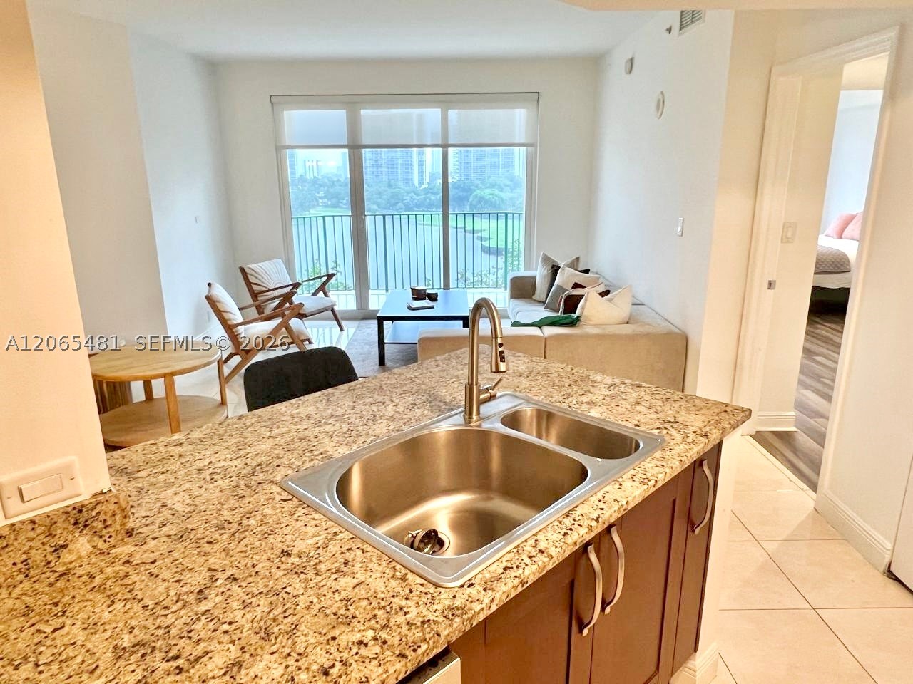 20000 E Country Club Dr #612, Aventura FL 33180