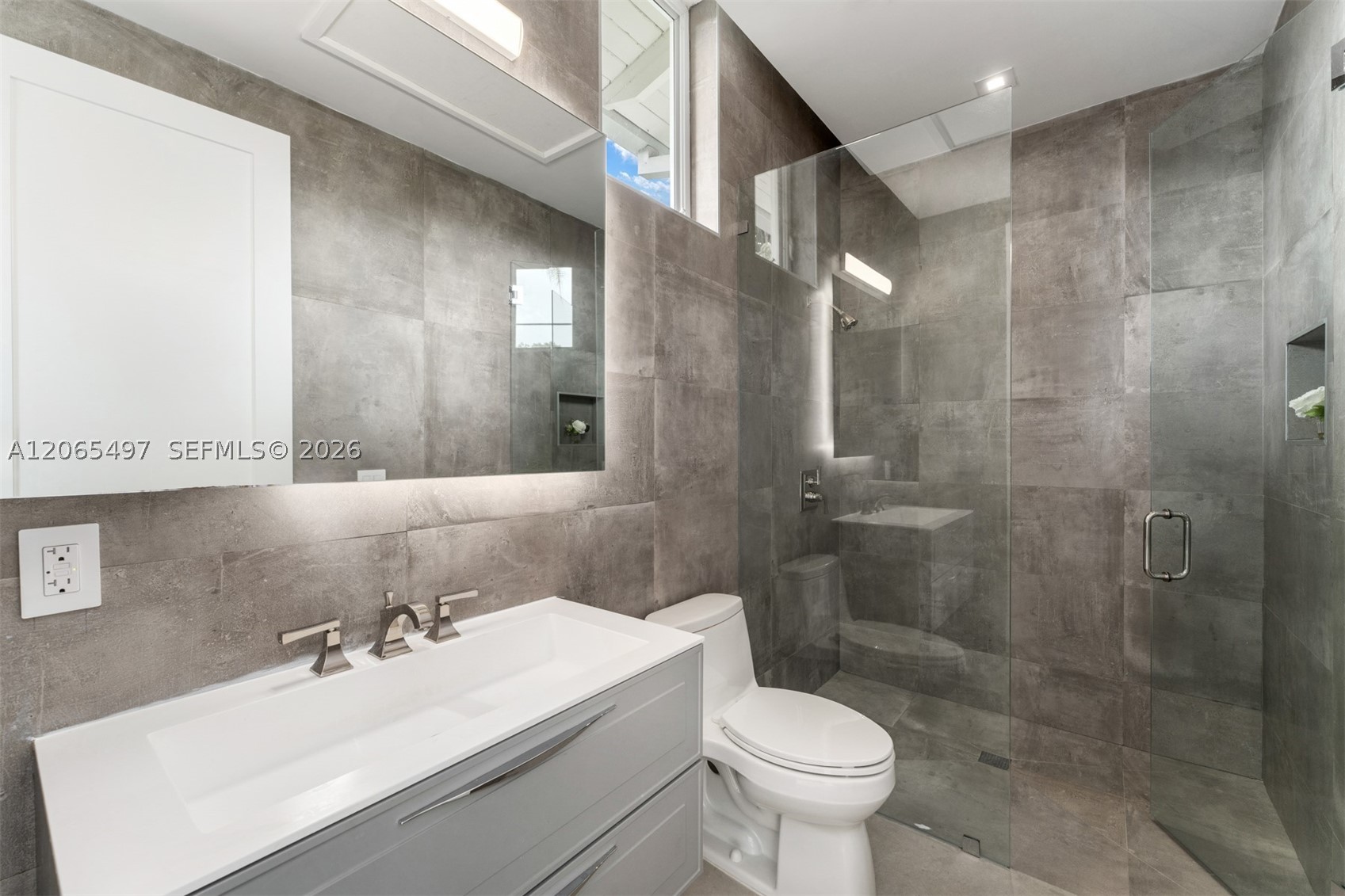 11275 SW 64th Ave, Pinecrest FL 33156