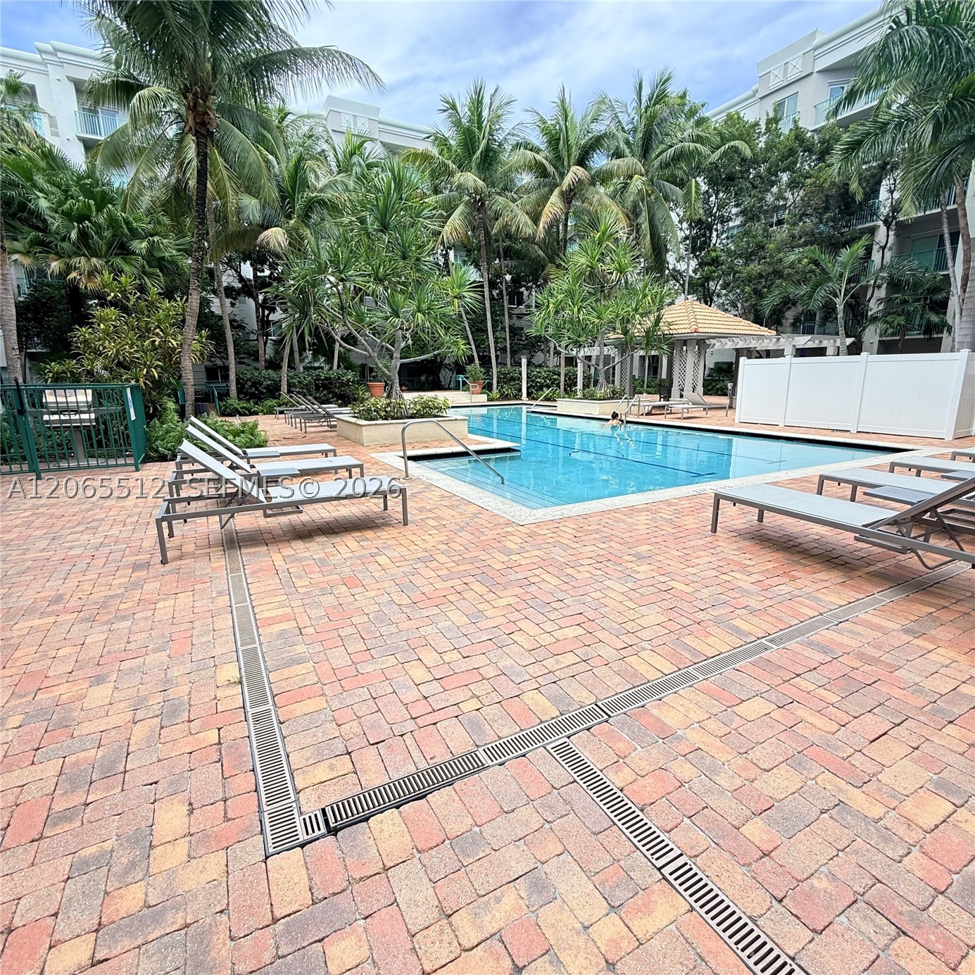 6001 SW 70th St #146, South Miami FL 33143