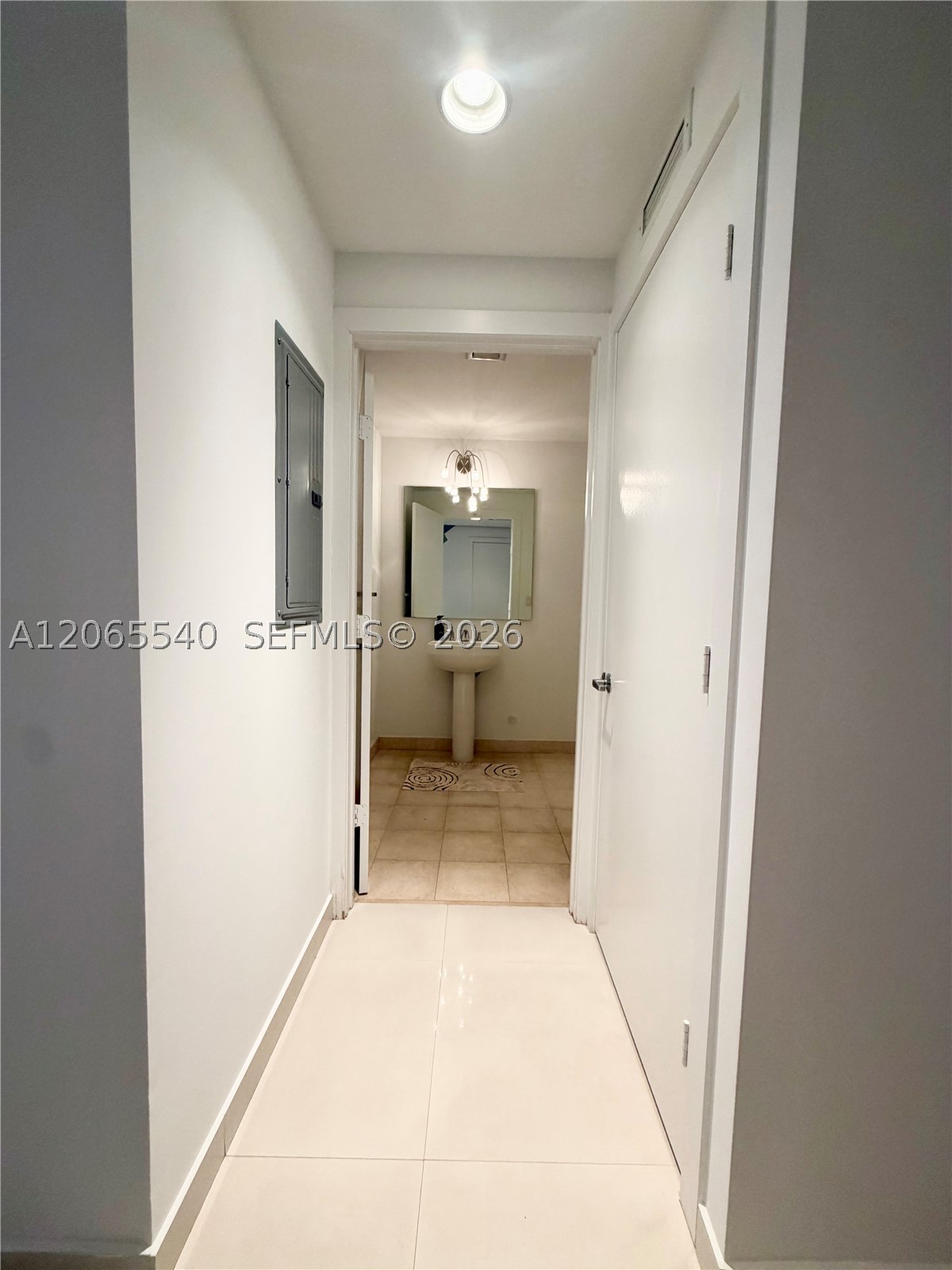 1050 Brickell Ave #206, Miami FL 33131
