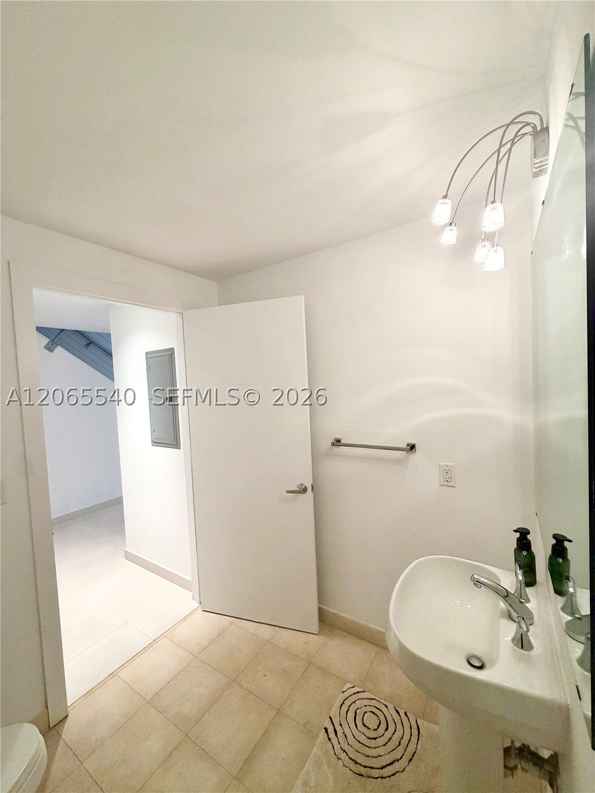 1050 Brickell Ave #206, Miami FL 33131