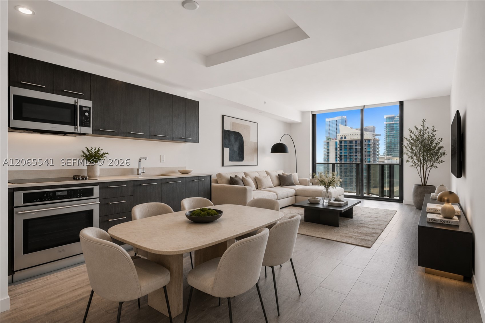 55 SW 9th St #3504, Miami FL 33130