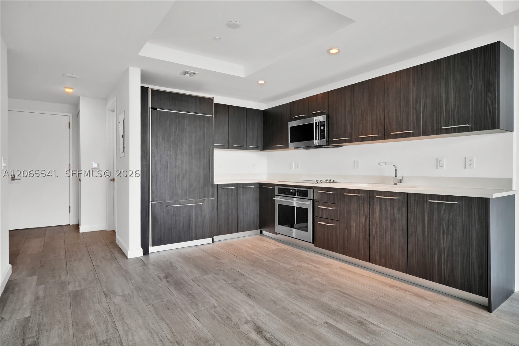 55 SW 9th St #3504, Miami FL 33130
