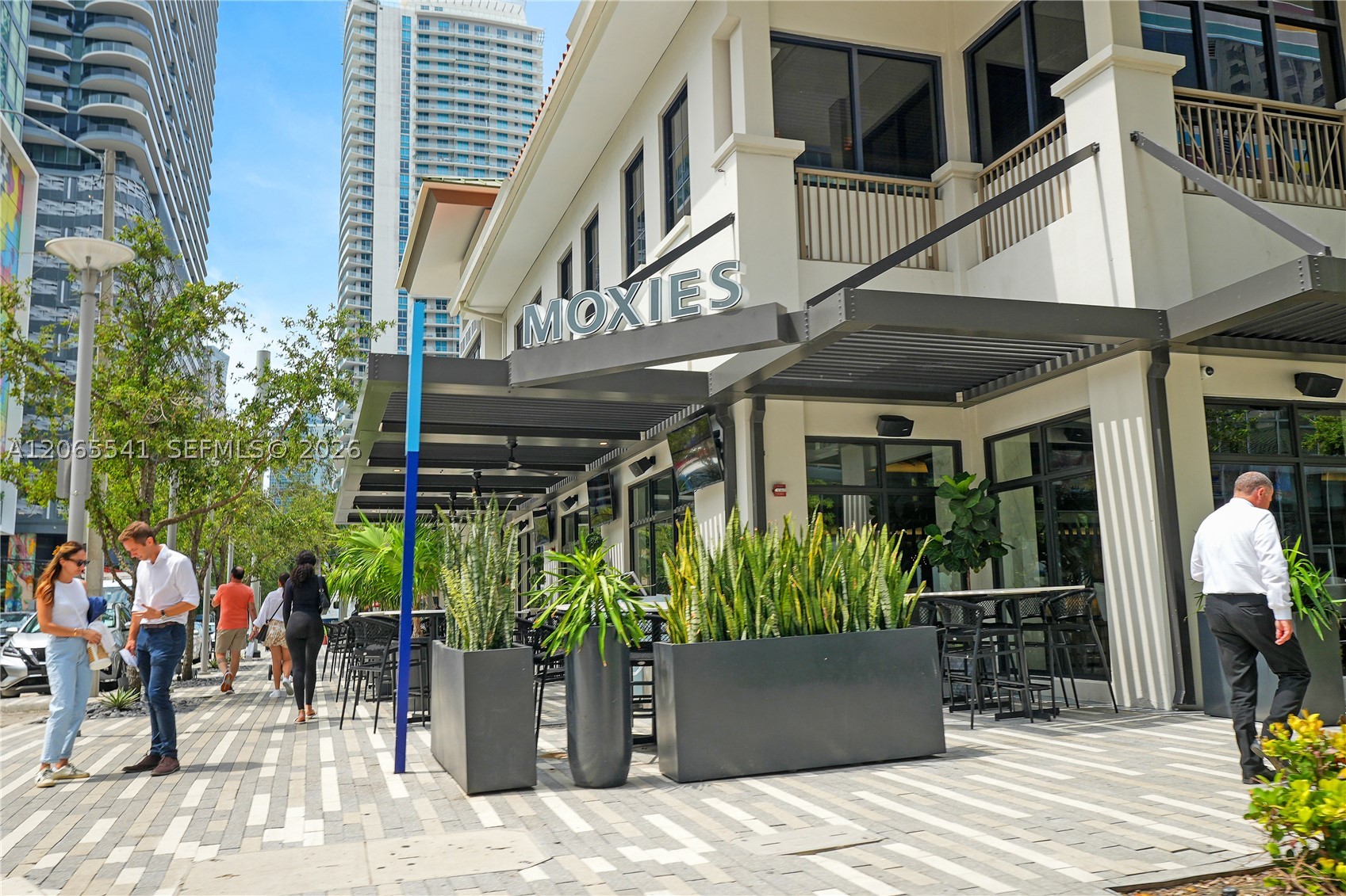 55 SW 9th St #3504, Miami FL 33130