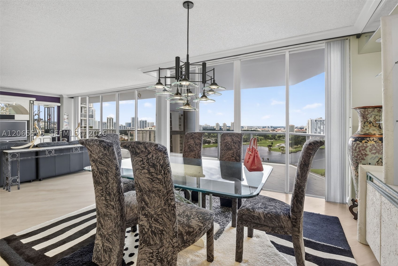 20281 E Country Club Dr #1801, Aventura FL 33180