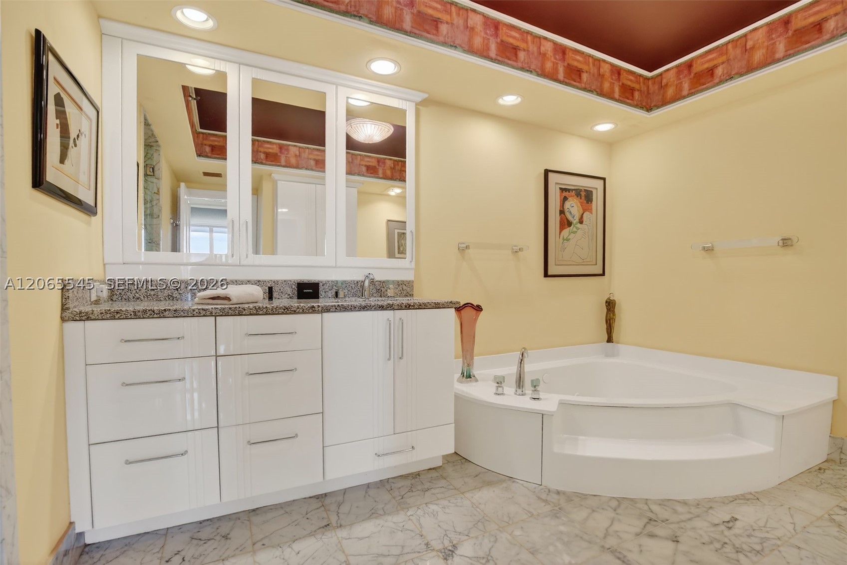 20281 E Country Club Dr #1801, Aventura FL 33180