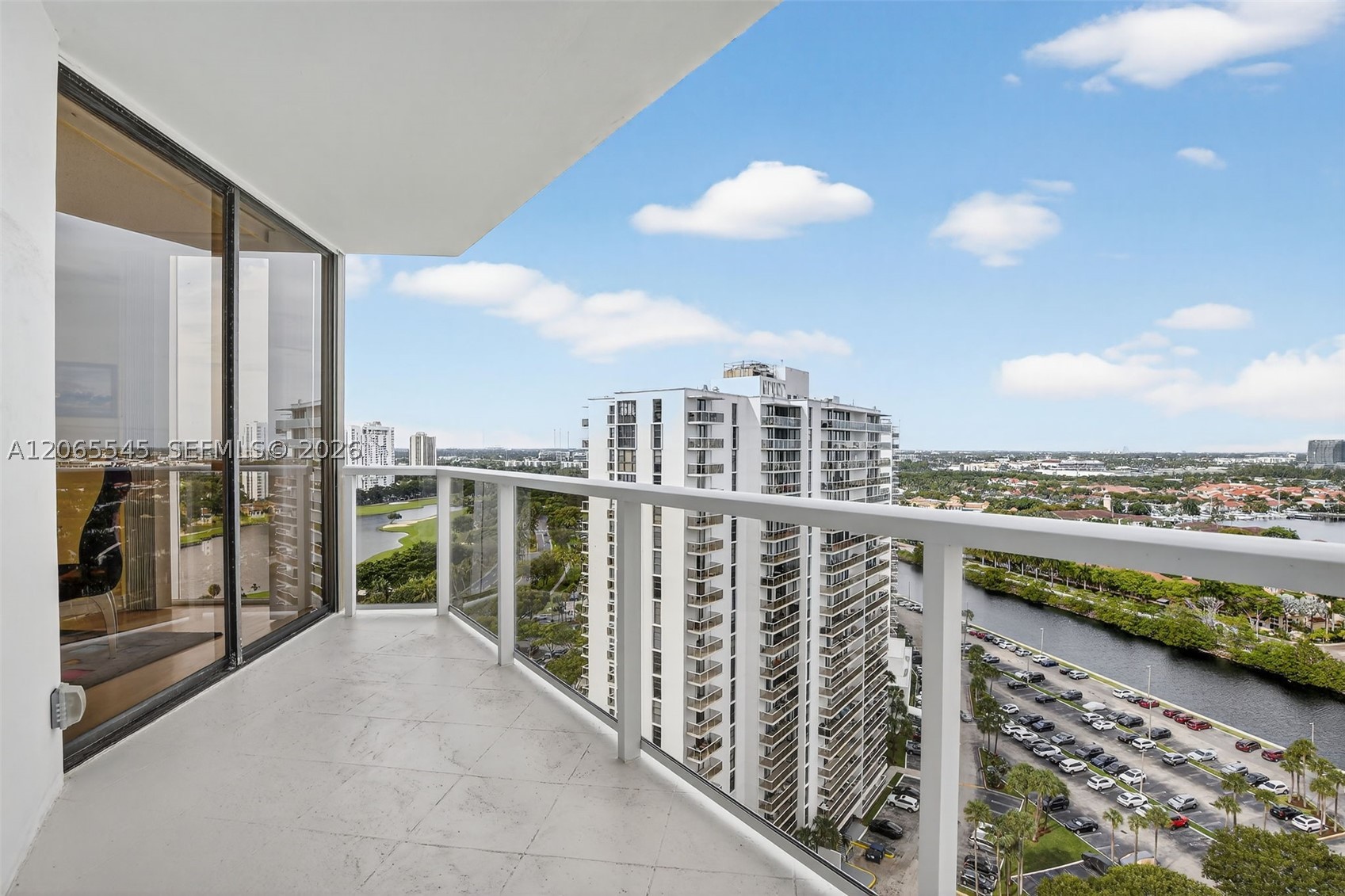 20281 E Country Club Dr #1801, Aventura FL 33180