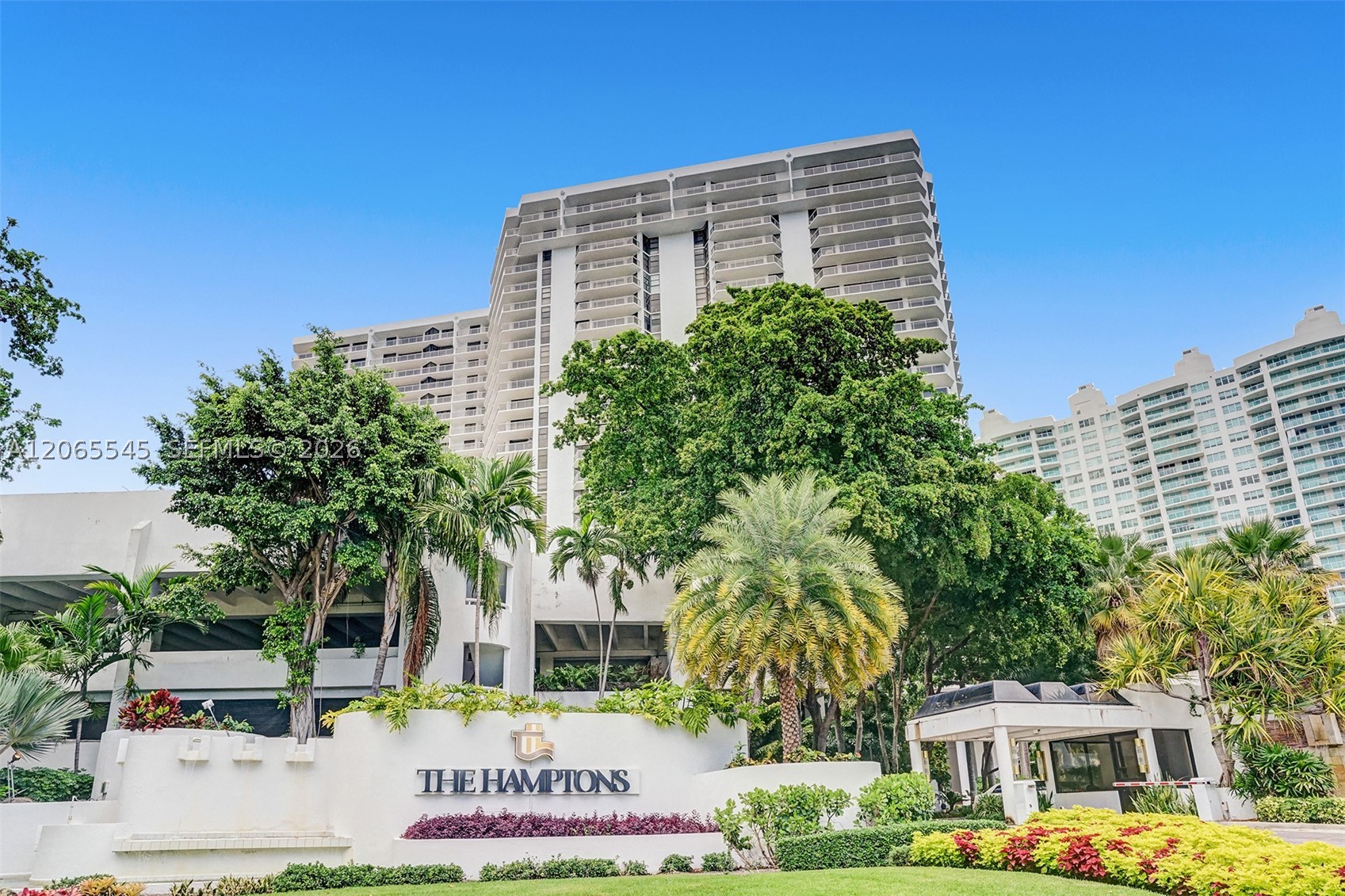 20281 E Country Club Dr #1801, Aventura FL 33180