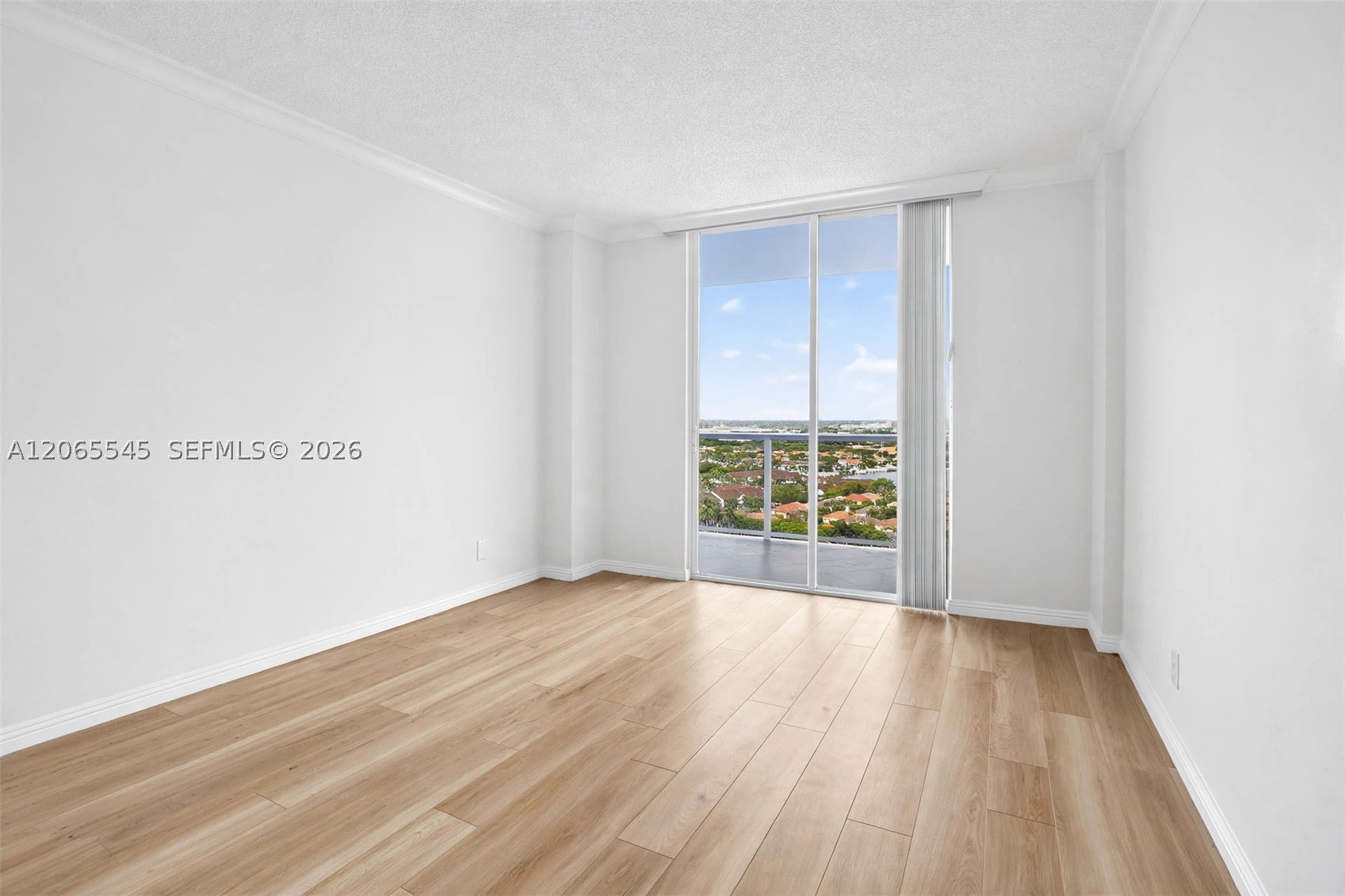 20281 E Country Club Dr #1801, Aventura FL 33180