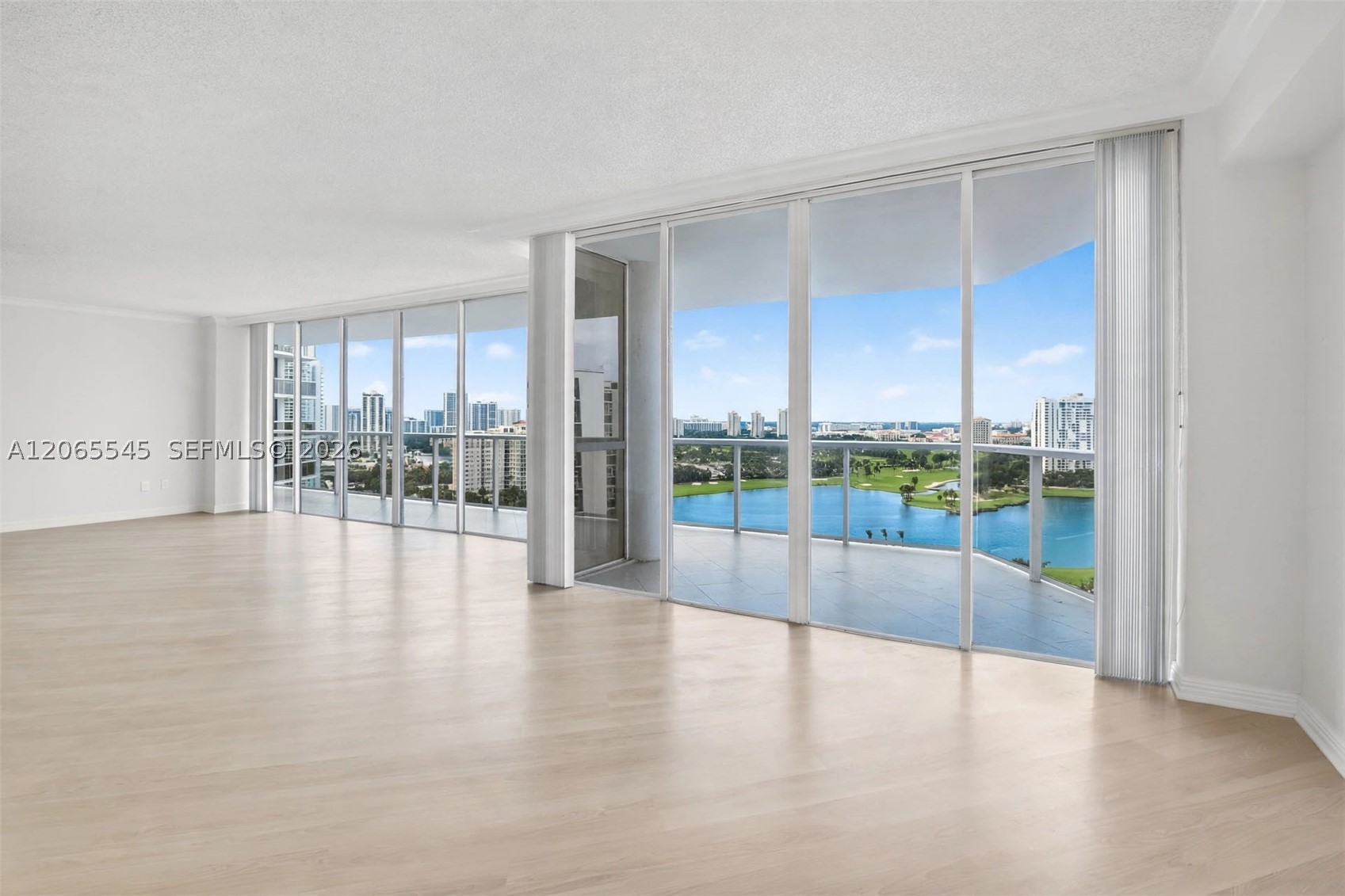 20281 E Country Club Dr #1801, Aventura FL 33180