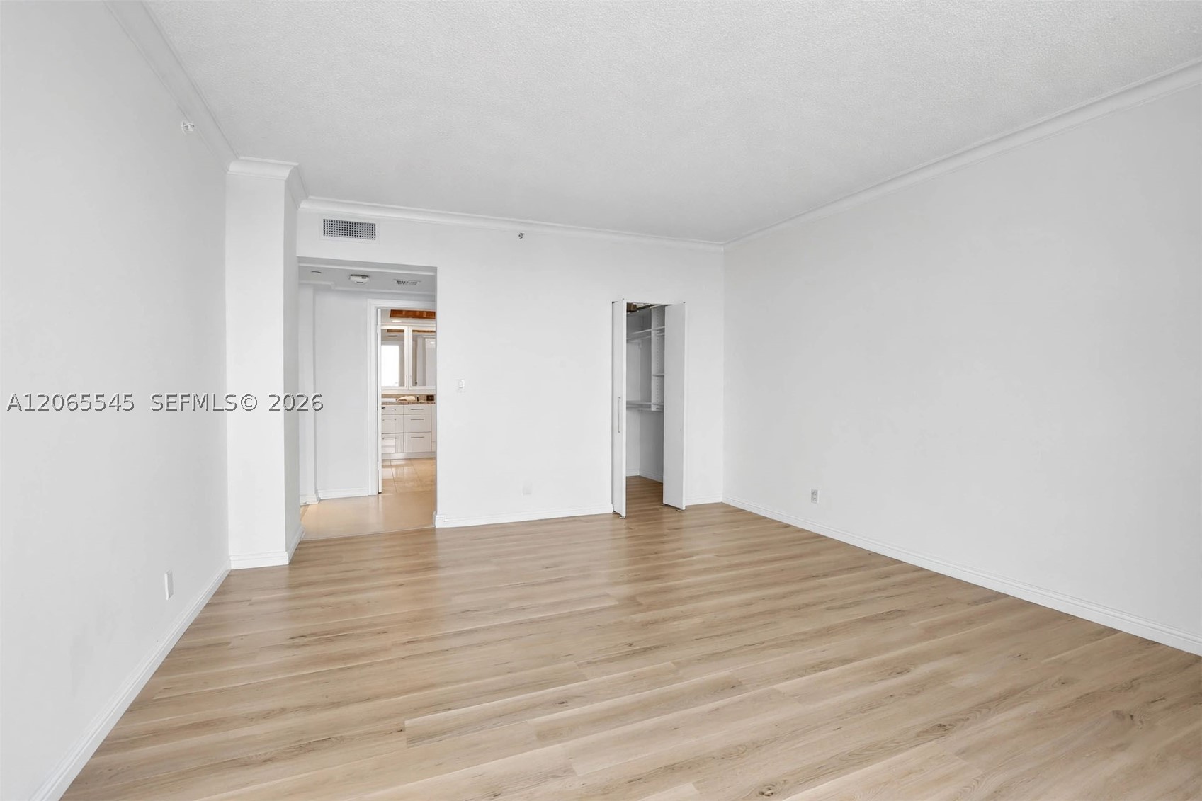 20281 E Country Club Dr #1801, Aventura FL 33180