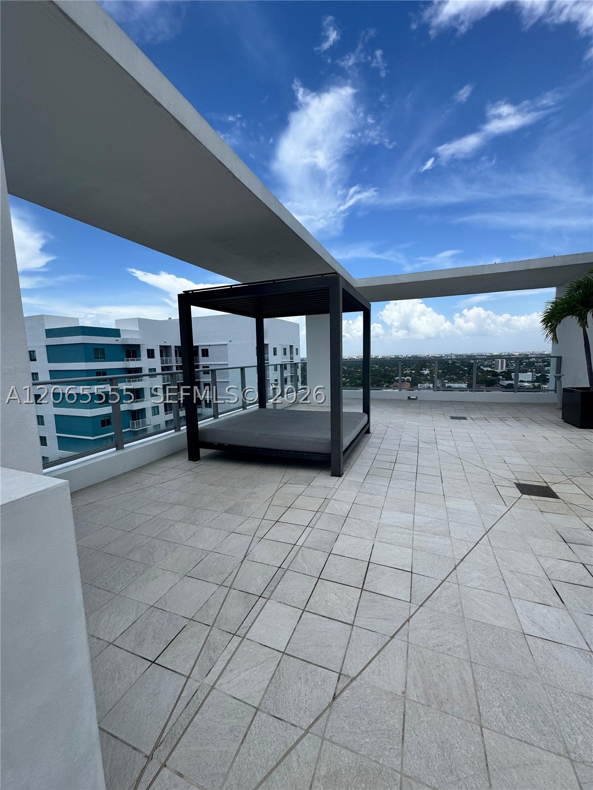 1010 SW 2nd Ave #607, Miami FL 33130
