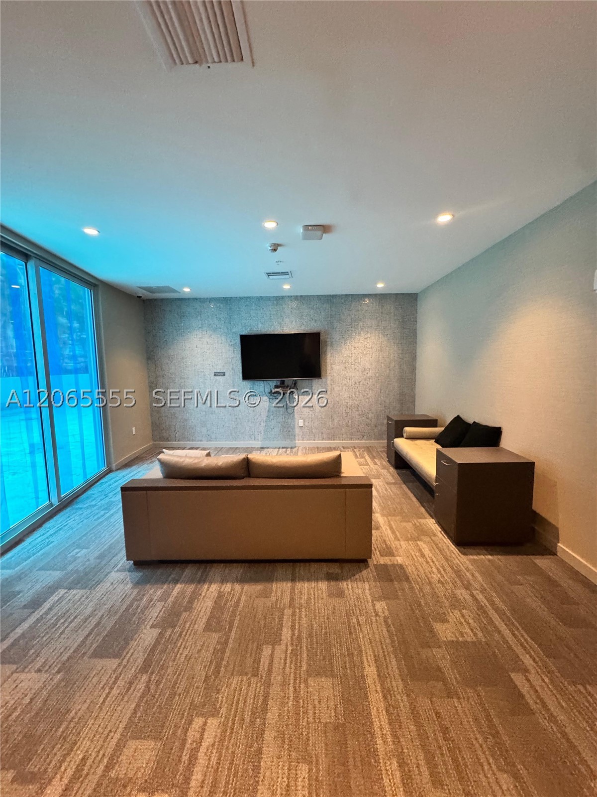1010 SW 2nd Ave #607, Miami FL 33130