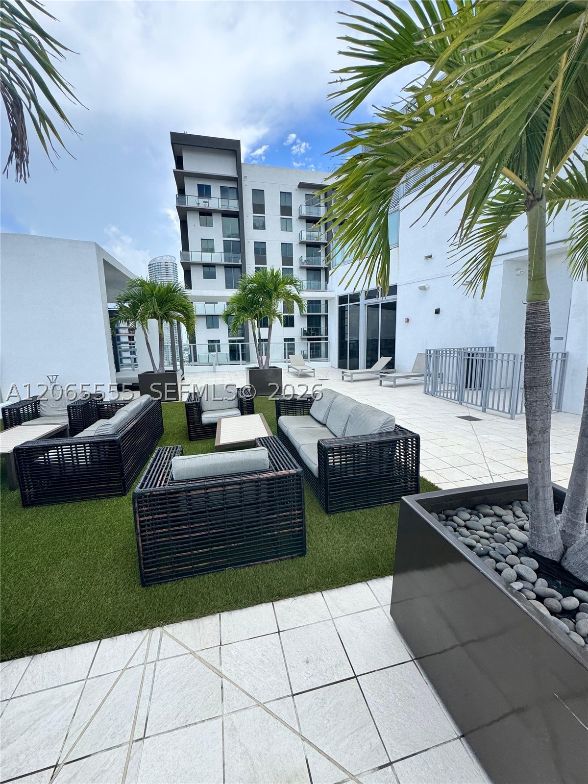 1010 SW 2nd Ave #607, Miami FL 33130