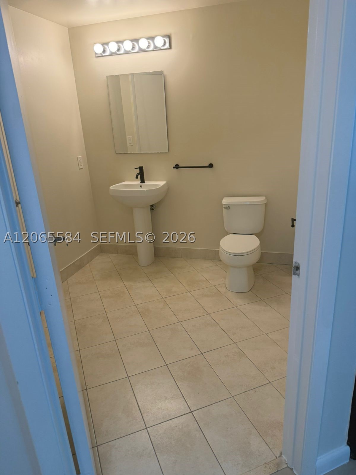 1900 N Bayshore Dr #1707, Miami FL 33132