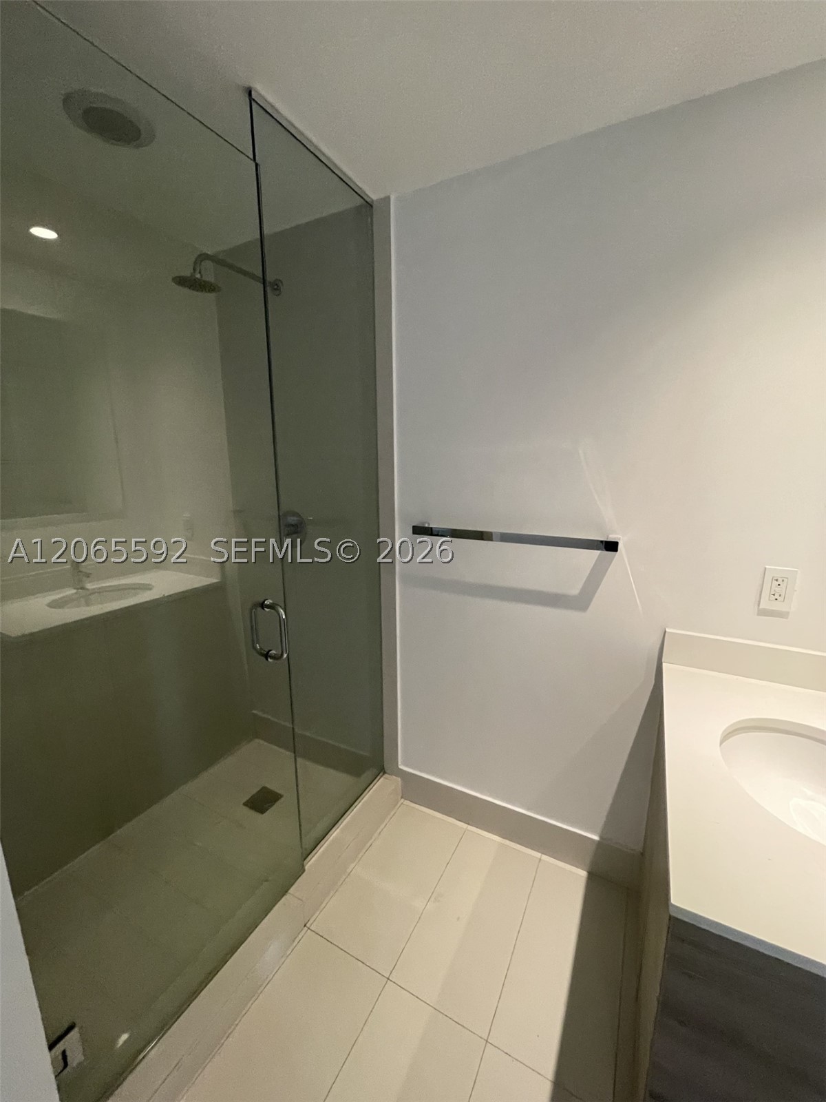 121 NE 34th St #1810, Miami FL 33137
