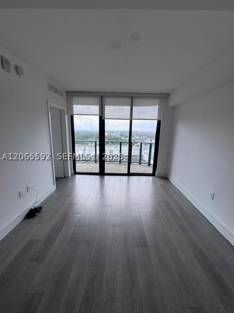 121 NE 34th St #1810, Miami FL 33137