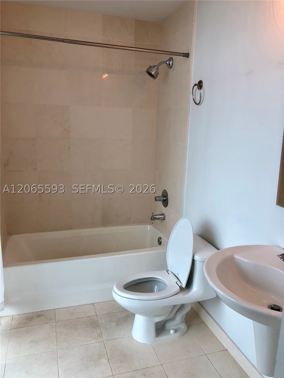 60 SW 13th St #2519, Miami FL 33130