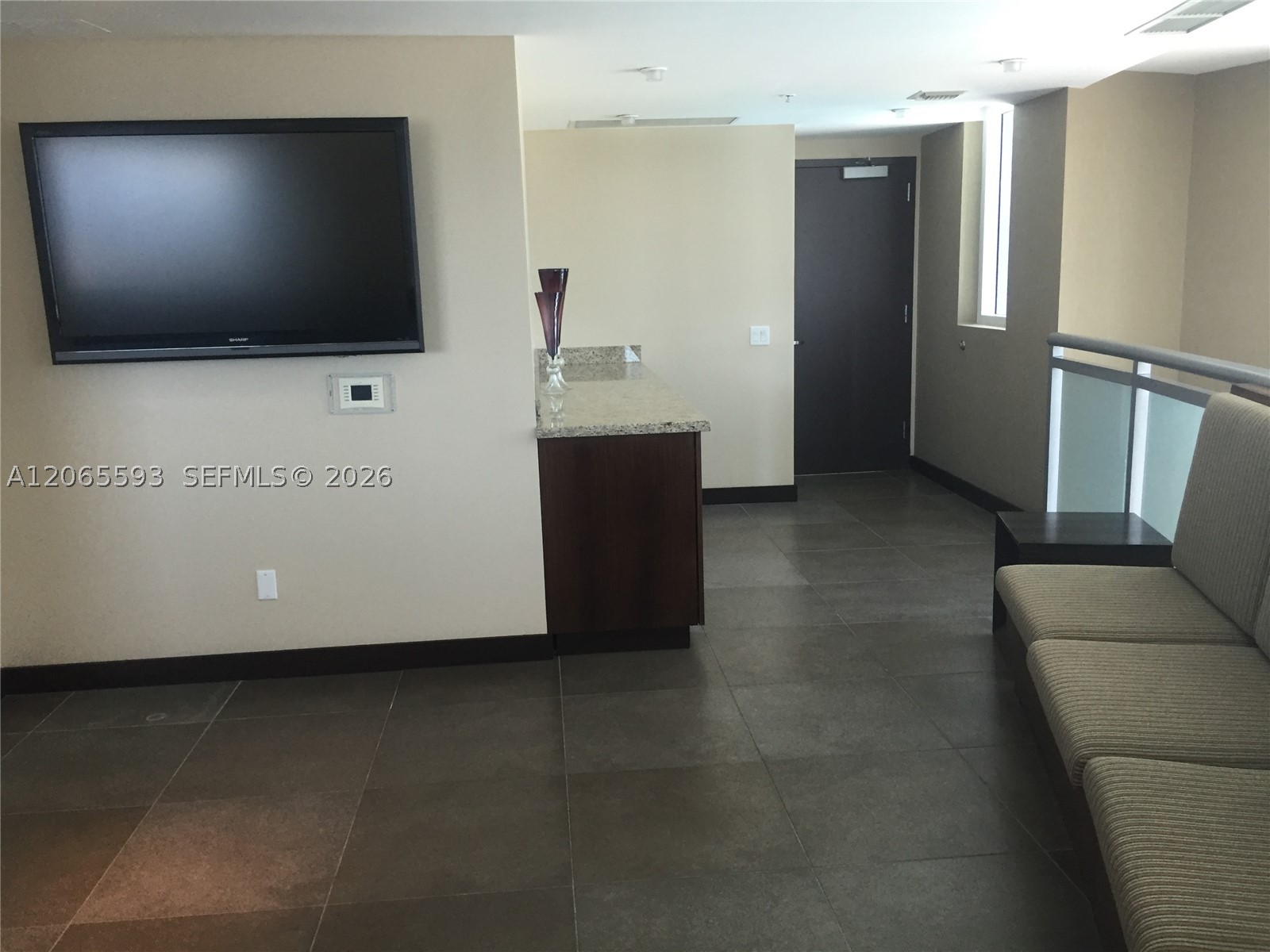 60 SW 13th St #2519, Miami FL 33130
