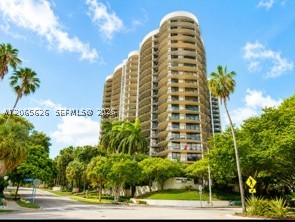 2843 S Bayshore Dr #P4-F, Miami FL 33133