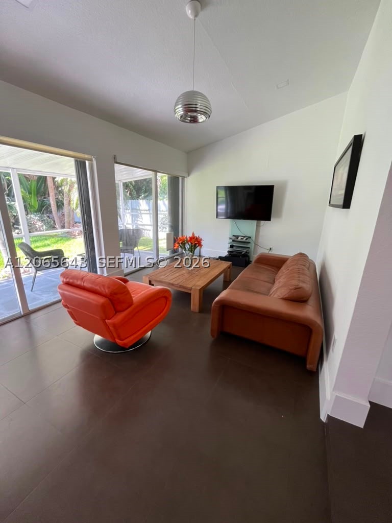 290 191st St #0, Sunny Isles Beach FL 33160
